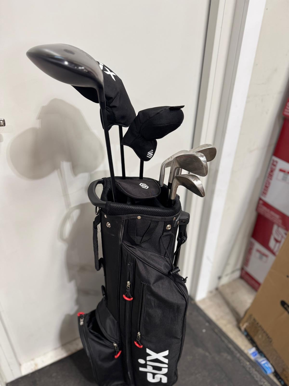 Stix Golf 10-Piece Right-Hand Golf Club Set - 1 Iron Missing - Good - Refurbished STIX GOLF