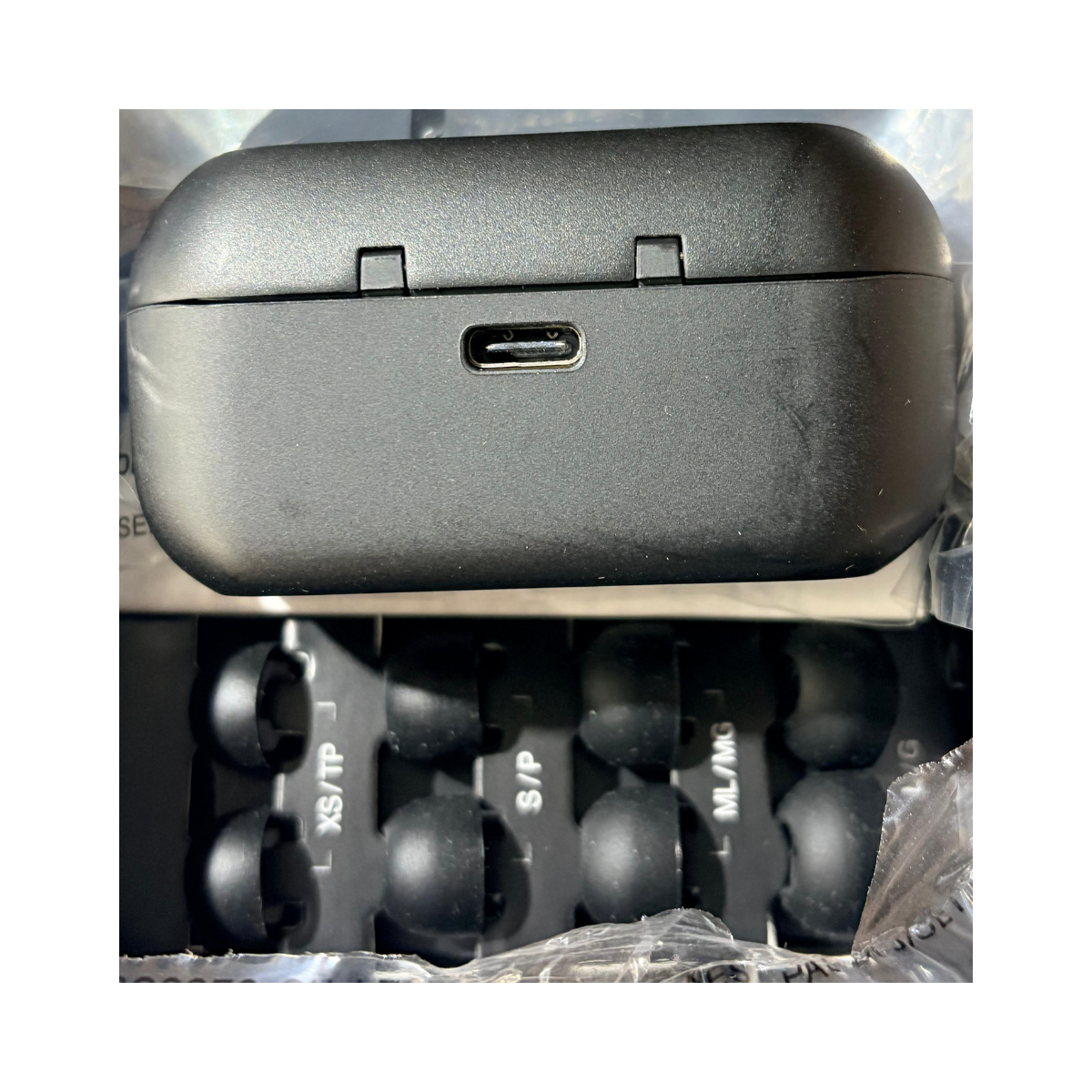 Technics AZ100 Wireless earbuds black - Excellent used condition Technics