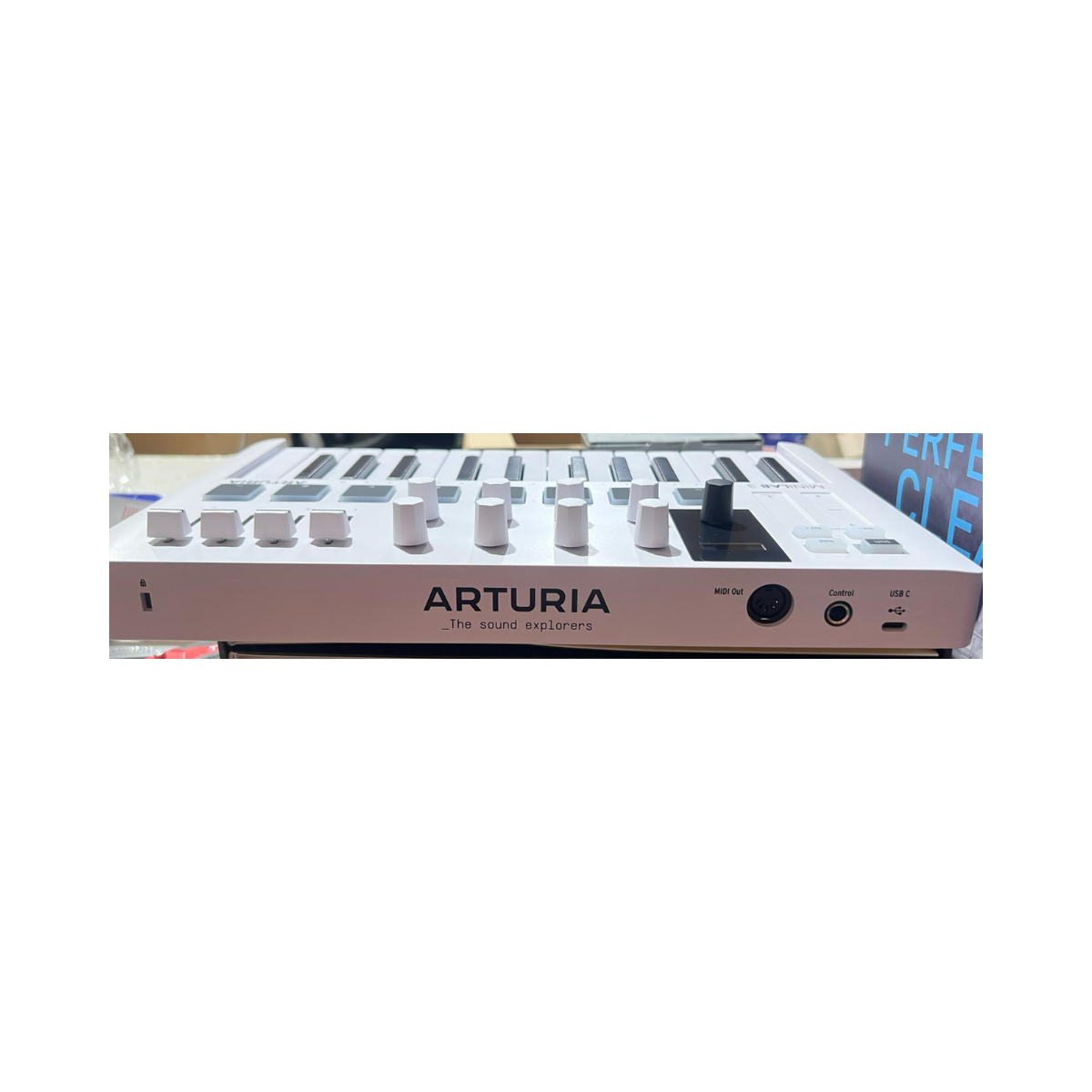 Arturia MiniLab MK3, White (MiniLab 3) - As New Condition Arturia