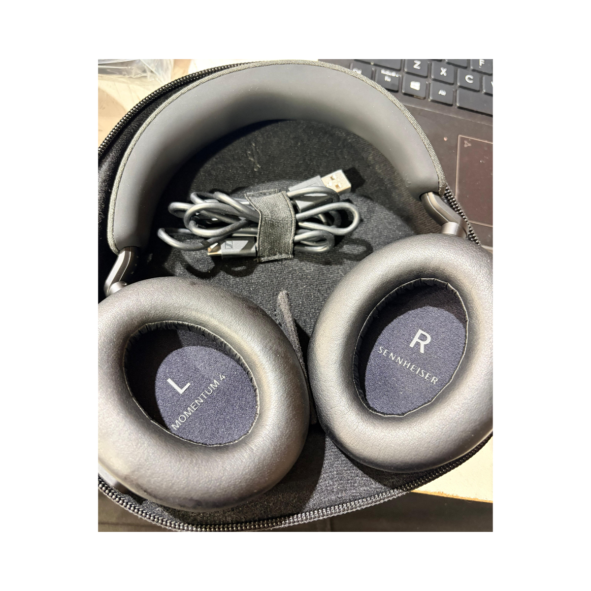 Sennheiser Momentum 4 Wireless Headphones Black - Excellent Used SENNHEISER