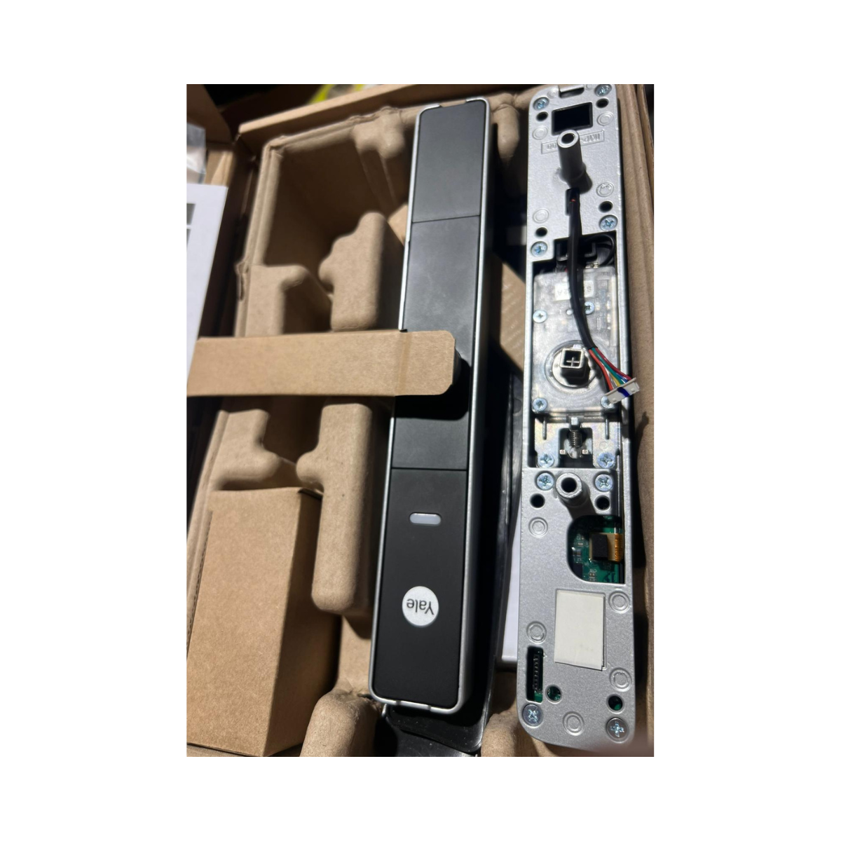 Yale Unity Security Screen Door Lock Silver YUR/SSDL/1/SIL- Pristine Yale