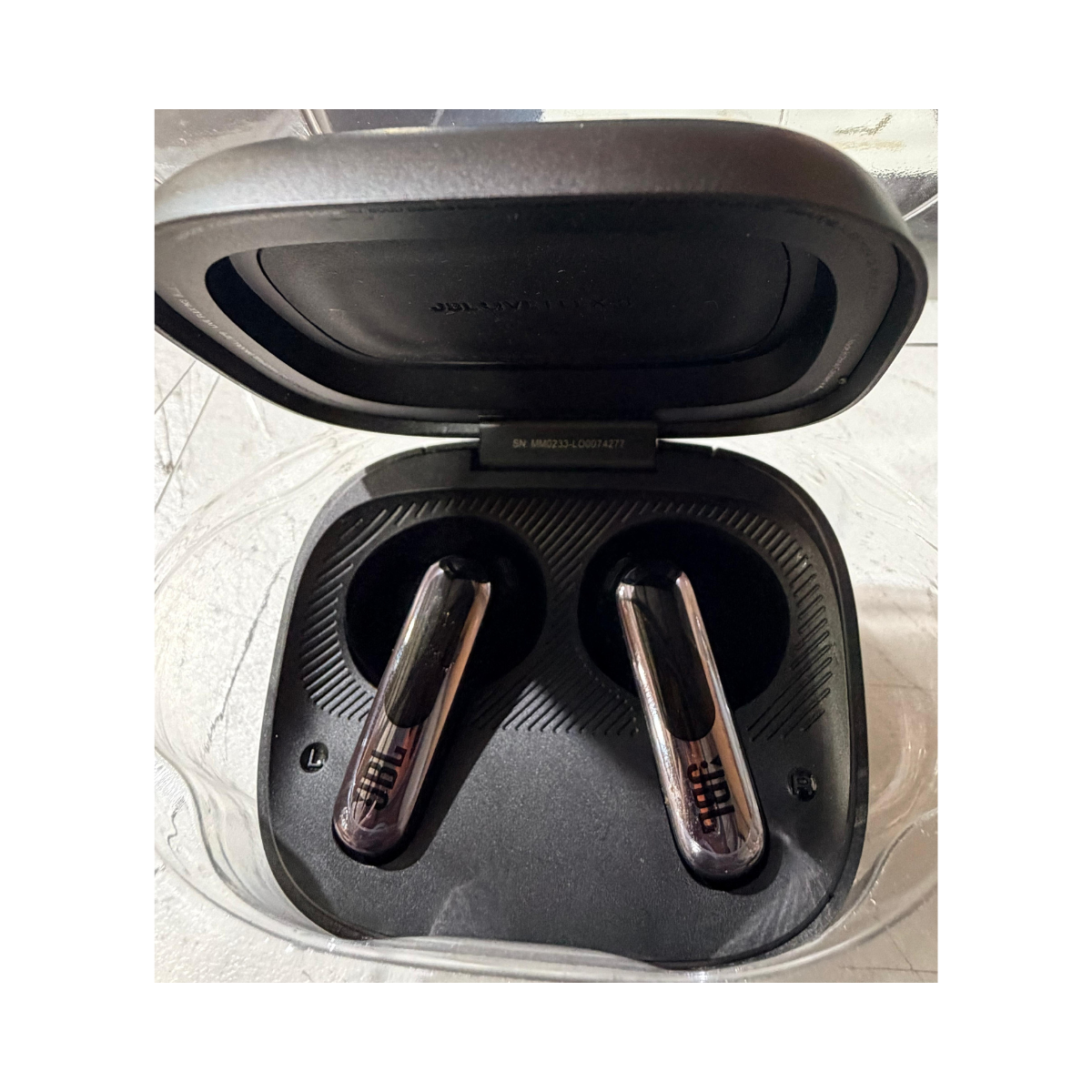 JBL Live Flex 3, Wireless Earbuds Black - Excellent Used Condition JBL