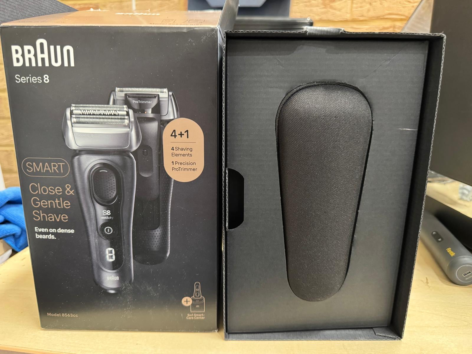 Braun Series 8 Shaver for Men 5-in-1 SmartCare 8563cc - As New - Refurbished BRAUN