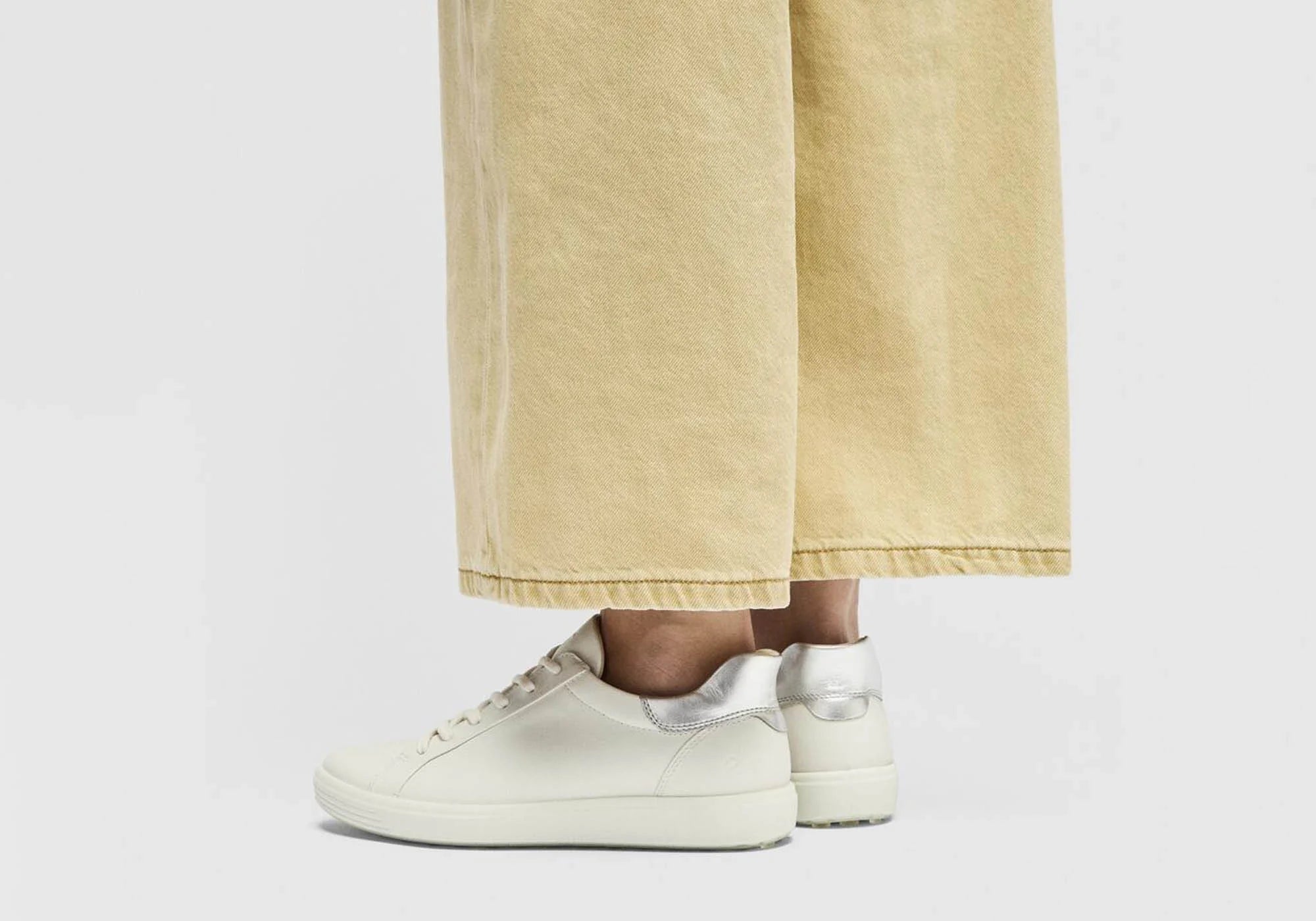 ECCO Women's Soft 7 Easy Slip Leather Sneaker, White/Pure Silver, EU 38/US 7-7.5 ECCO