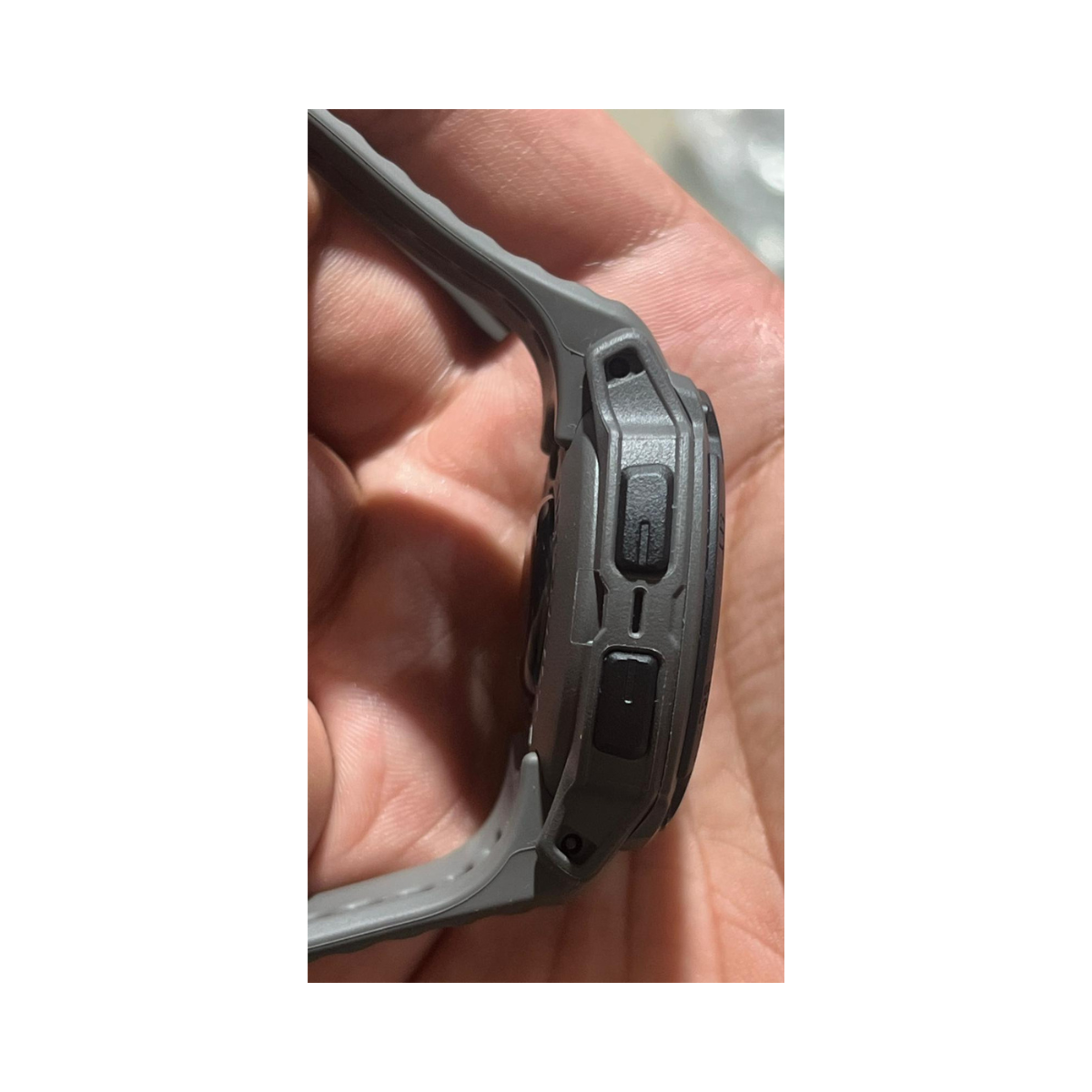 Garmin Instinct E - 40 mm - Black w/ Charcoal Silicone Band - Excellent Used Condition GARMIN