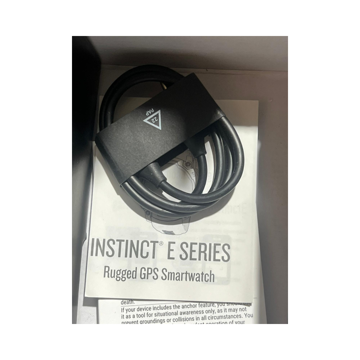 Garmin Instinct E - 40 mm - Black w/ Charcoal Silicone Band - Excellent Used Condition GARMIN