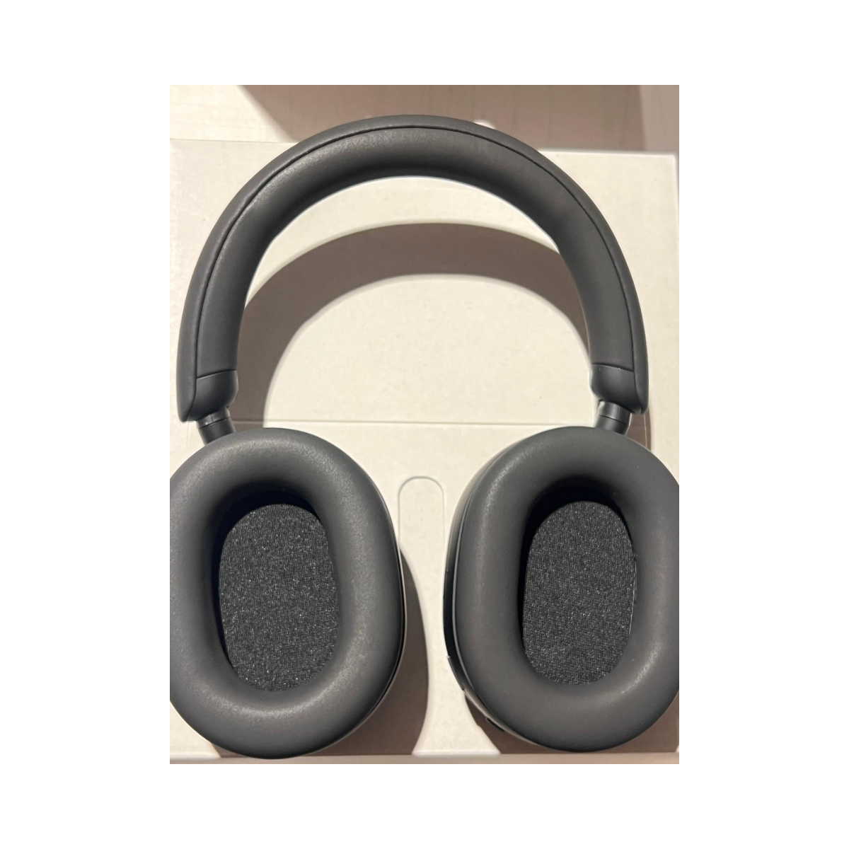 WH-1000XM5SA Wireless Noise Cancelling Headphones Black - As New Condition SONY