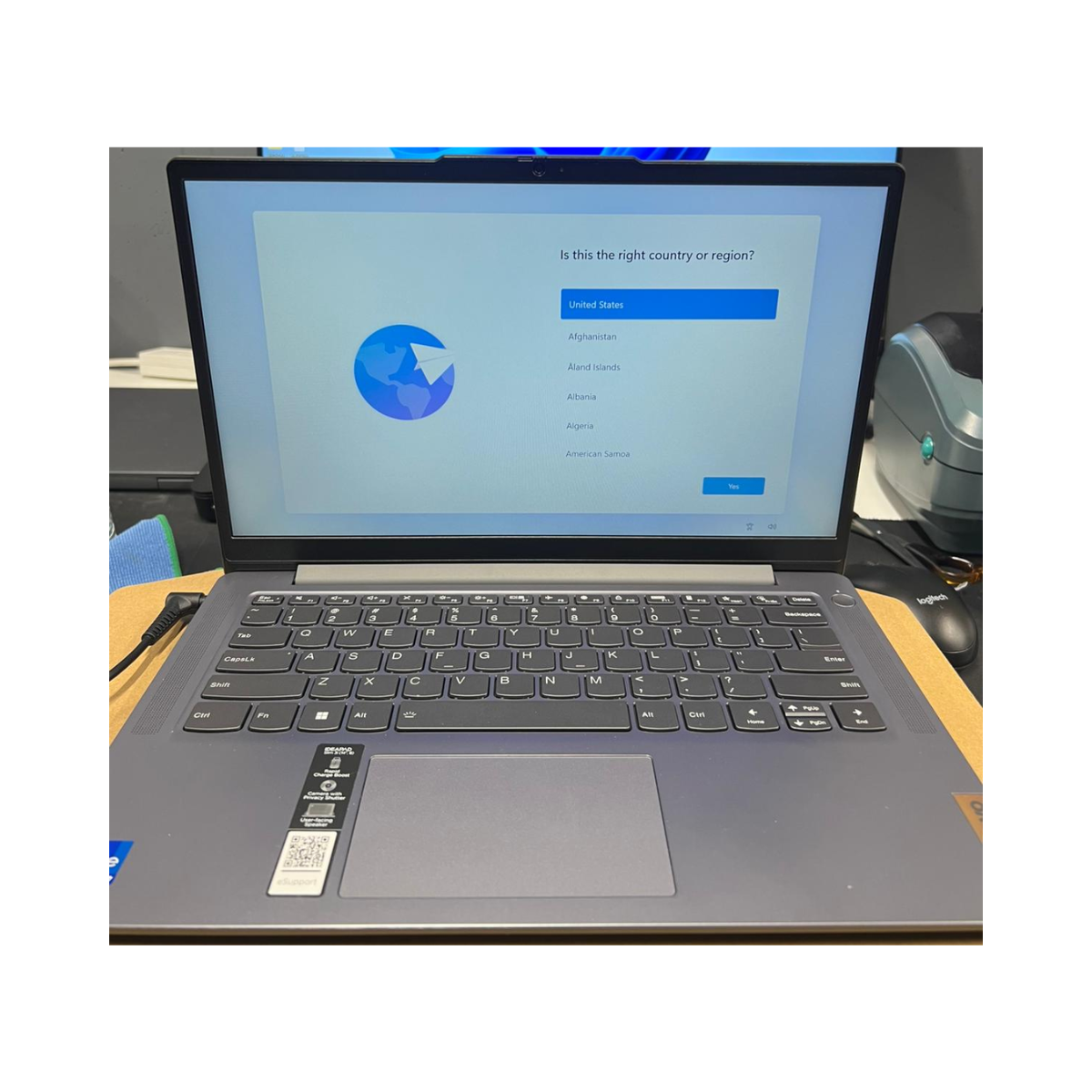 Lenovo IdeaPad Slim 3 14IRH8 i7-13620H 16GB 512GB Laptop – As New Condition LENOVO