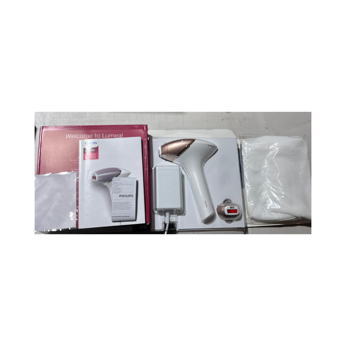 Philips Lumea Series 8000 IPL Hair Removal Device (BRI945) - As New Condition Philips