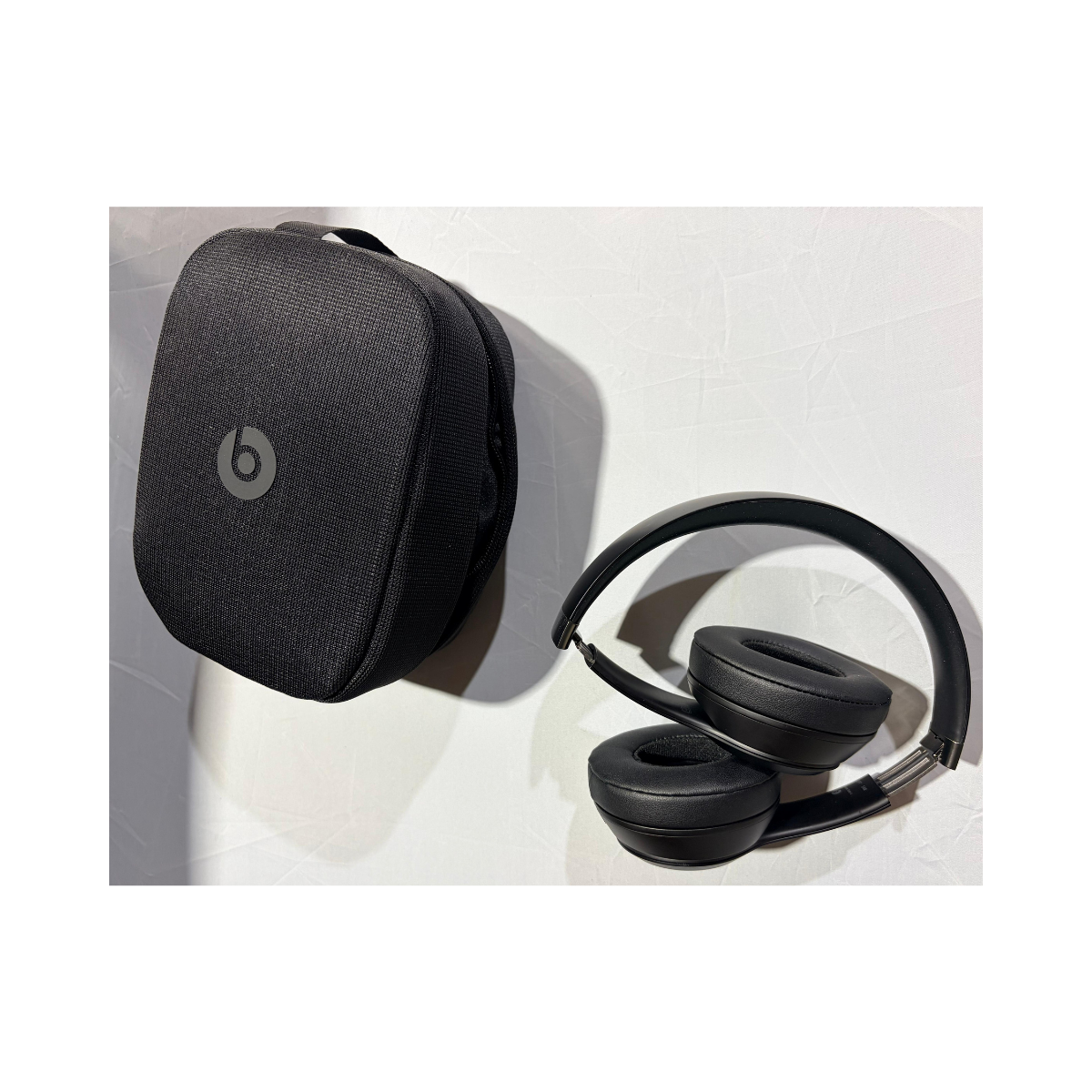 Beats Solo4 Wireless  Headphones Matte Black - As New Condition BEATS