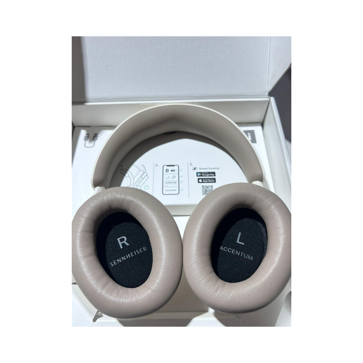 Sennheiser ACCENTUM Wireless Over Ear Noise Cancelling Headphones, White - Fair Condition SENNHEISER