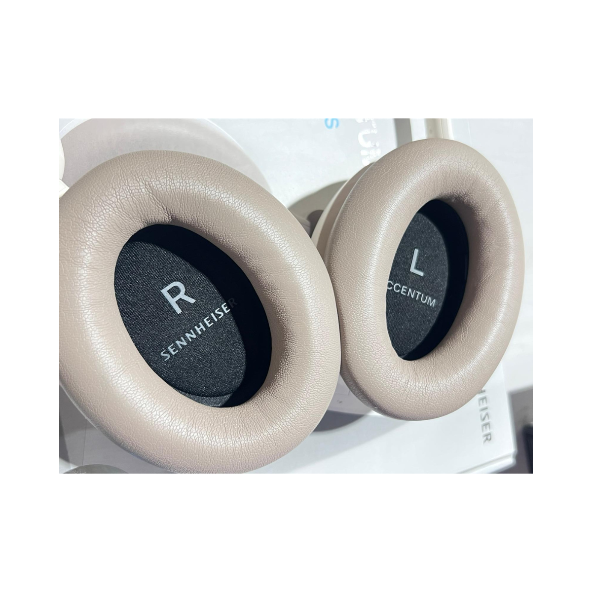 Sennheiser ACCENTUM Wireless Over Ear Noise Cancelling Headphones, White - Fair Condition SENNHEISER
