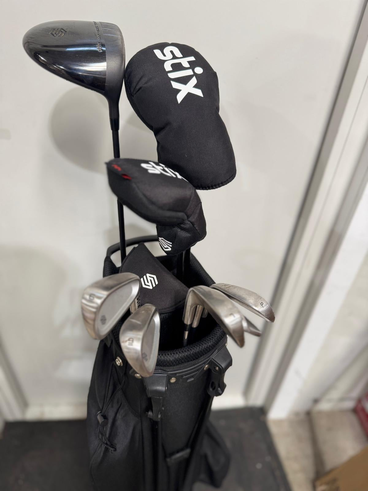Stix Golf 10-Piece Right-Hand Golf Club Set - 1 Iron Missing - Good - Refurbished STIX GOLF