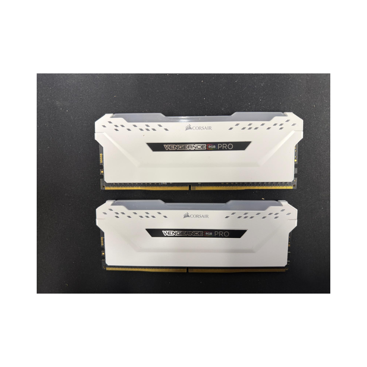 Corsair Vengeance RGB PRO 16GB (2x8GB) DDR4 3200MHz C16 Desktop Gaming Memory White - Excellent Condition COSAIR