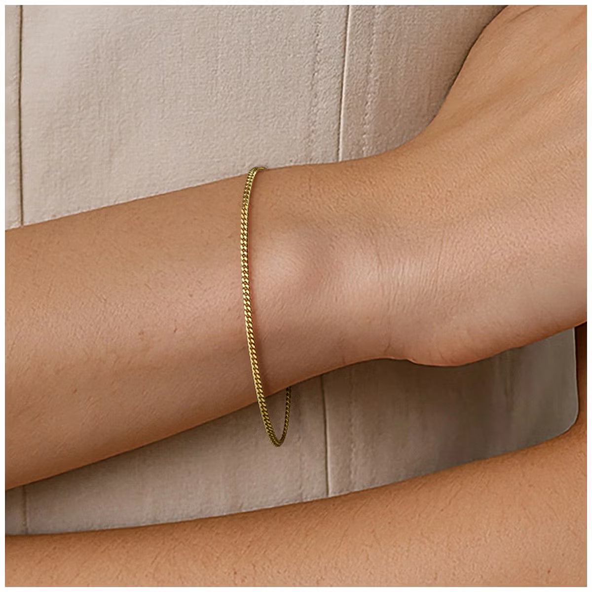 18KT Yellow Gold Flat Curb Bracelet 1g