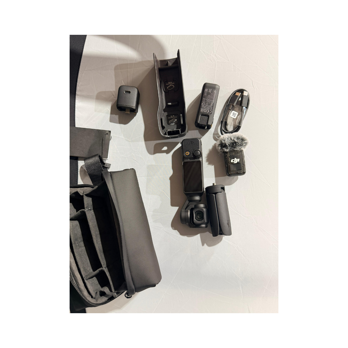 DJI Osmo Pocket 3 Creator Combo Camera - As New Condition DJI