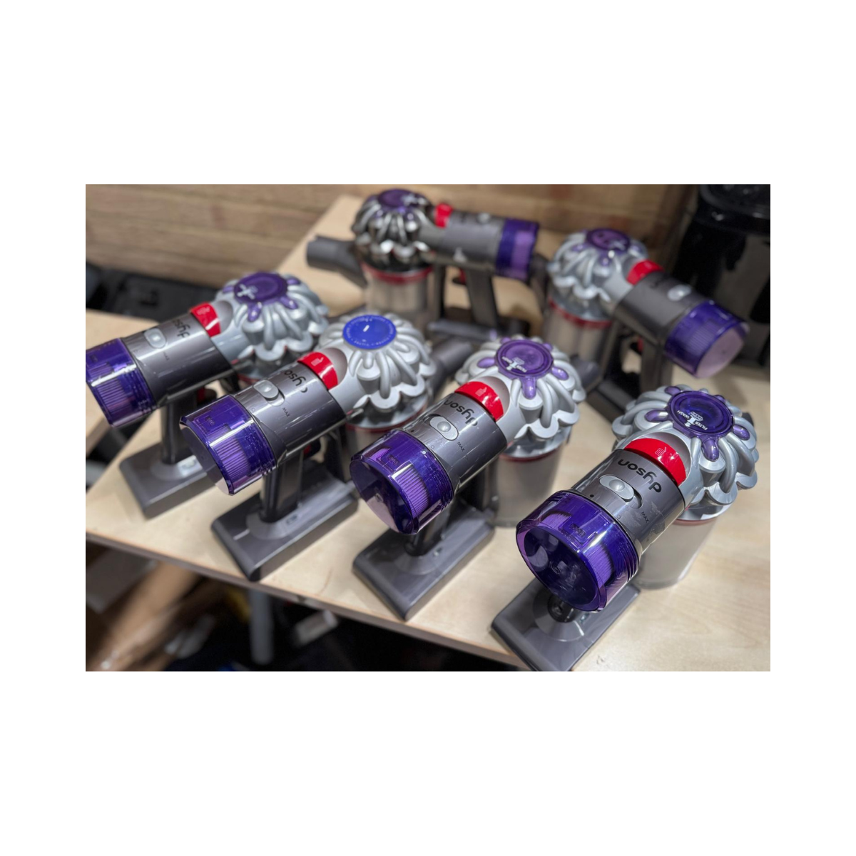 Dyson V8 Main Unit Only – Excellent Used Condition DYSON