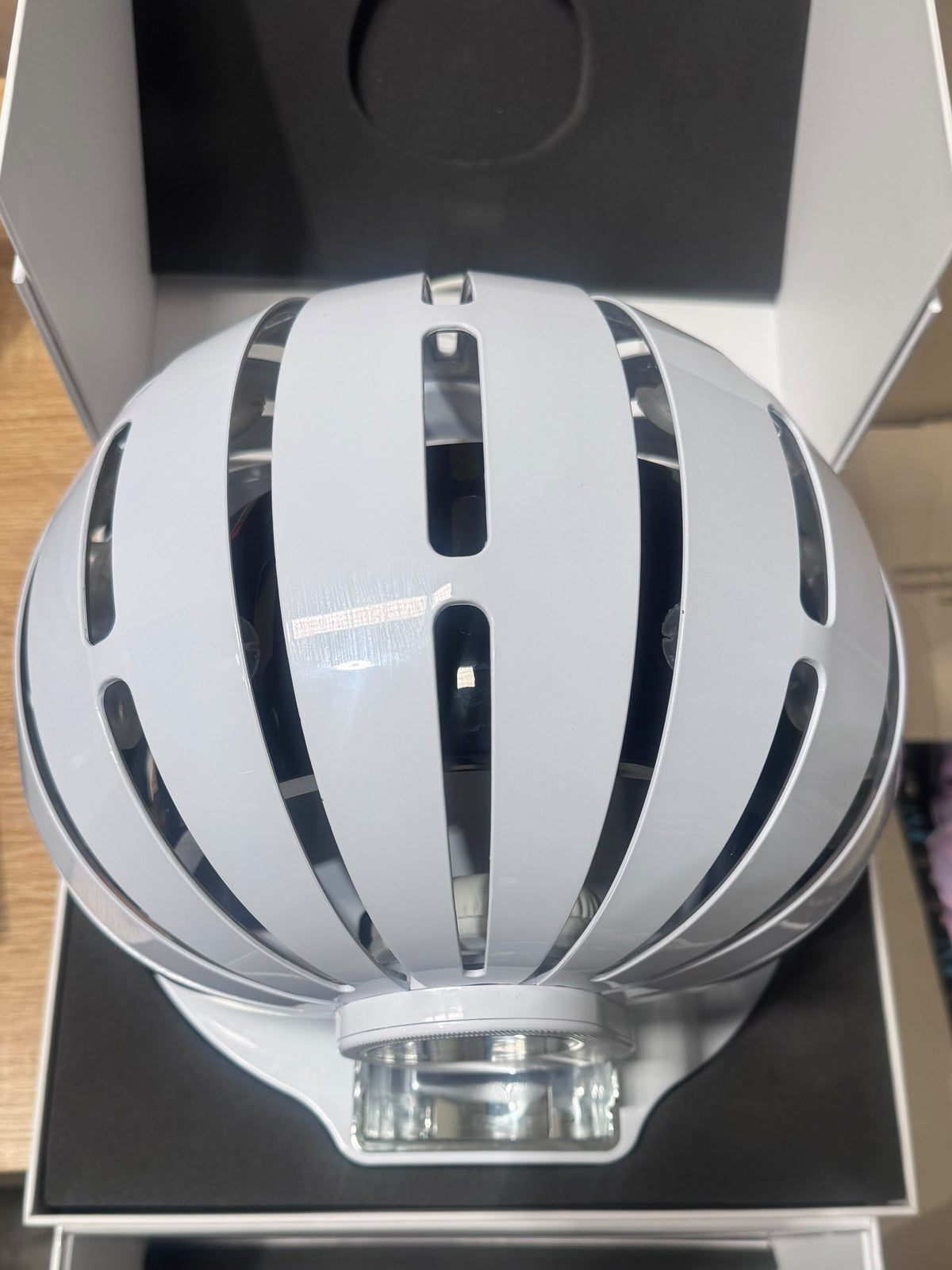 CurrentBody Skin MZ-07 LED Hair Growth Helmet Large White - As New - Refurbished image 4