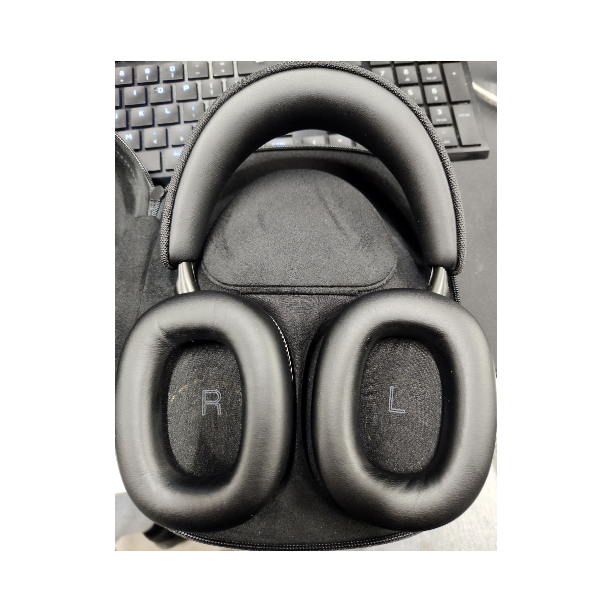 Bowers & Wilkins Px7 S3 Wireless Noise Cancelling Headphones Anthracite Black - As New Condition AMAZON NEW WAREHOUSE
