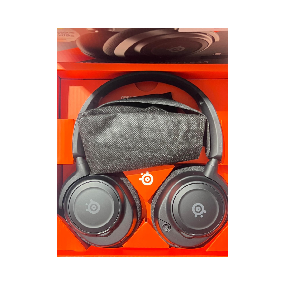 SteelSeries Arctis Nova 7 Wireless - As New Condition STEELSERIES