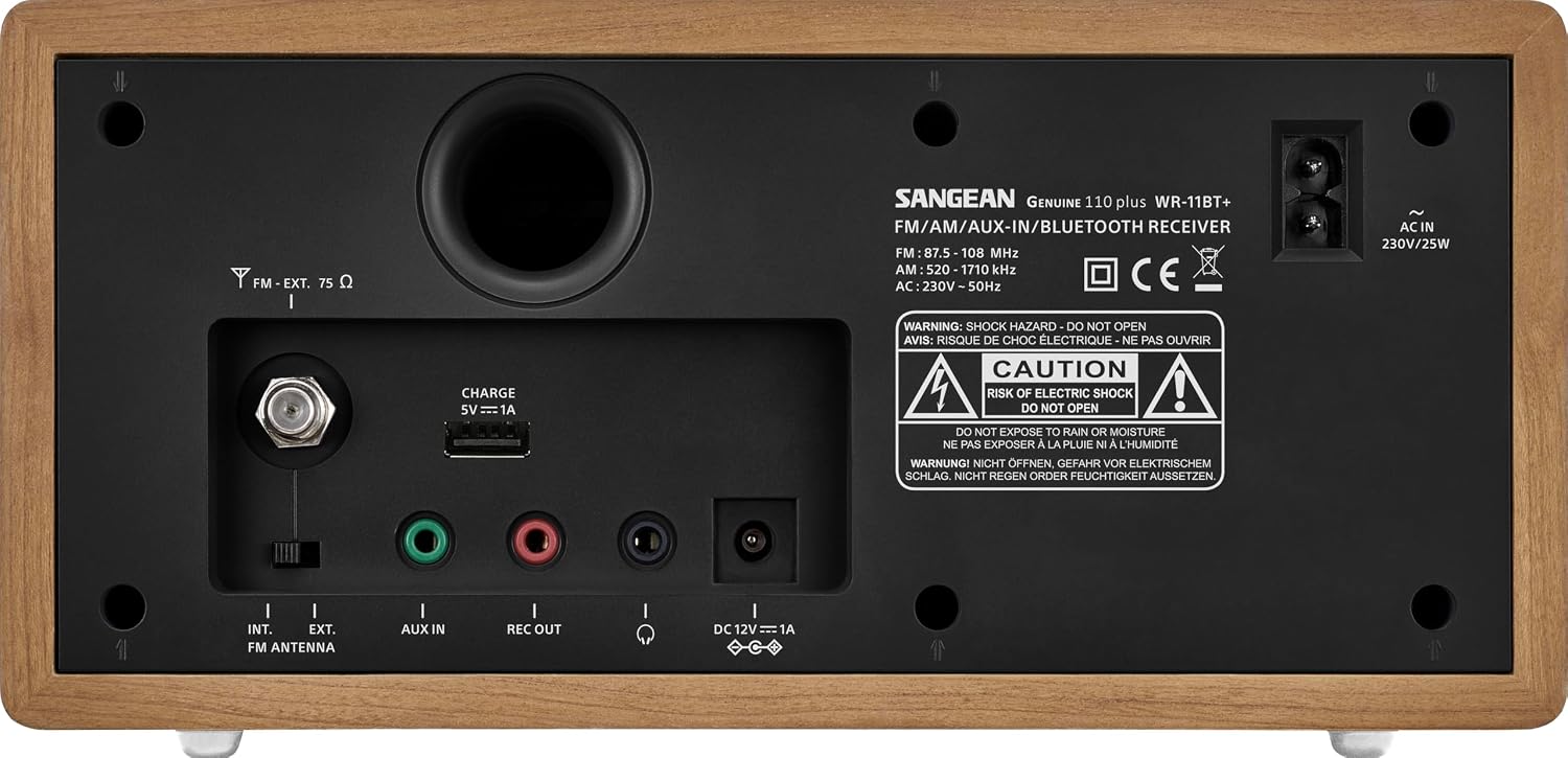 Sangean WR-11 BT+ FM/MW Radio with Bluetooth NFC, AUX and Wood Case in Lightwood/Black - As New SANGEAN