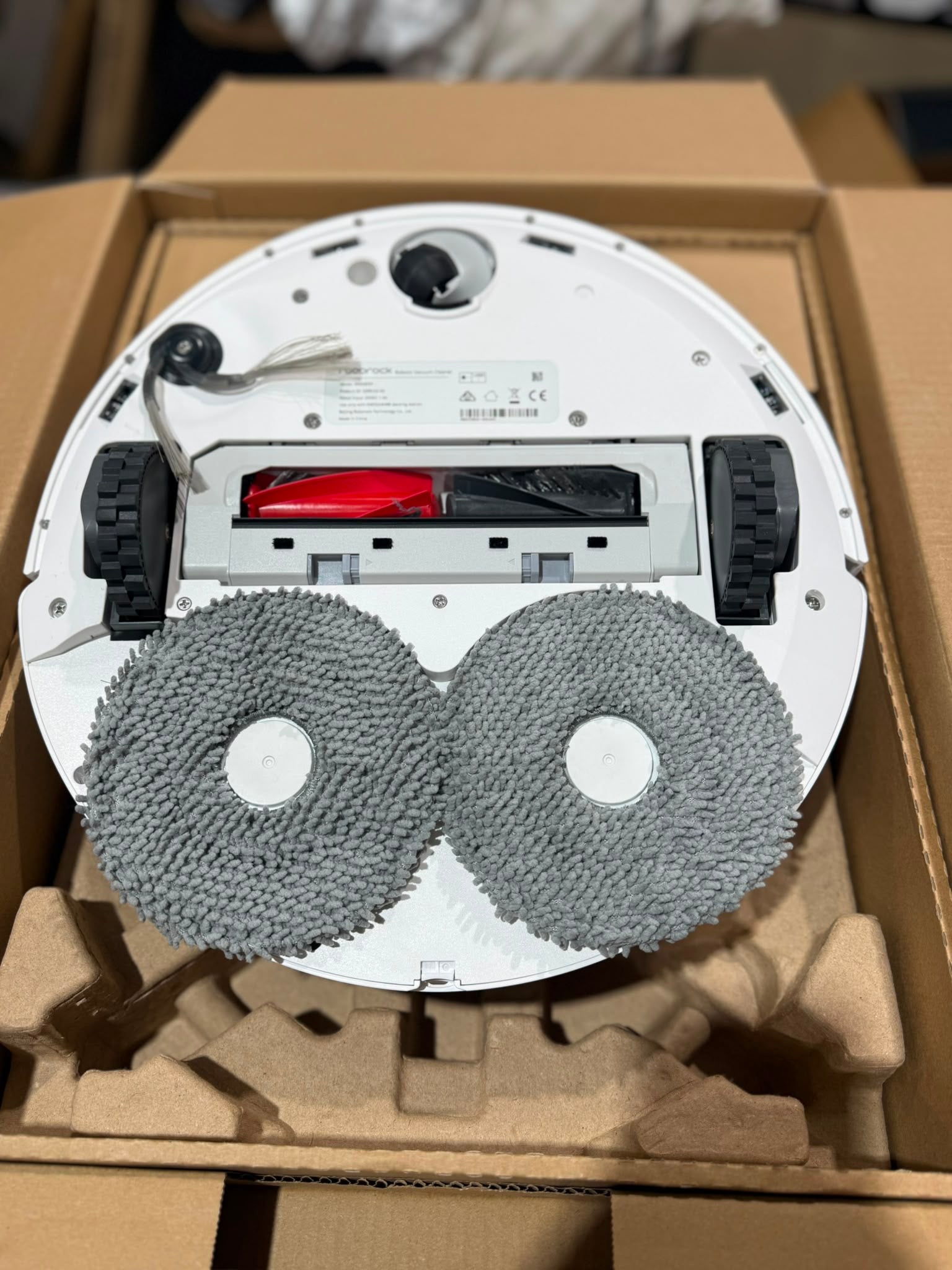 Roborock Qrevo C Robot Vacuum & Mop with Self-Empty Dock – Excellent Condition - 418 Minutes Usage Roborock