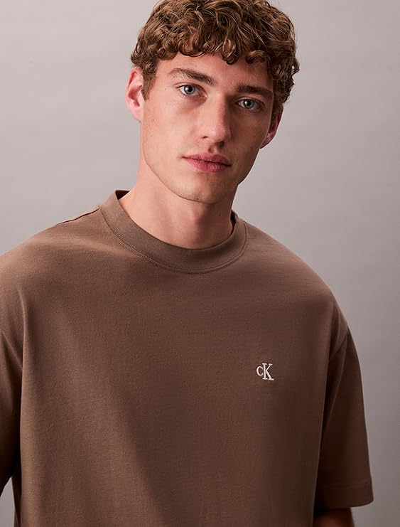 Calvin Klein Jeans Men's Short Sleeve Relaxed Monogram Crewneck Tee,  Medium, Taupe Tone Calvin Klein