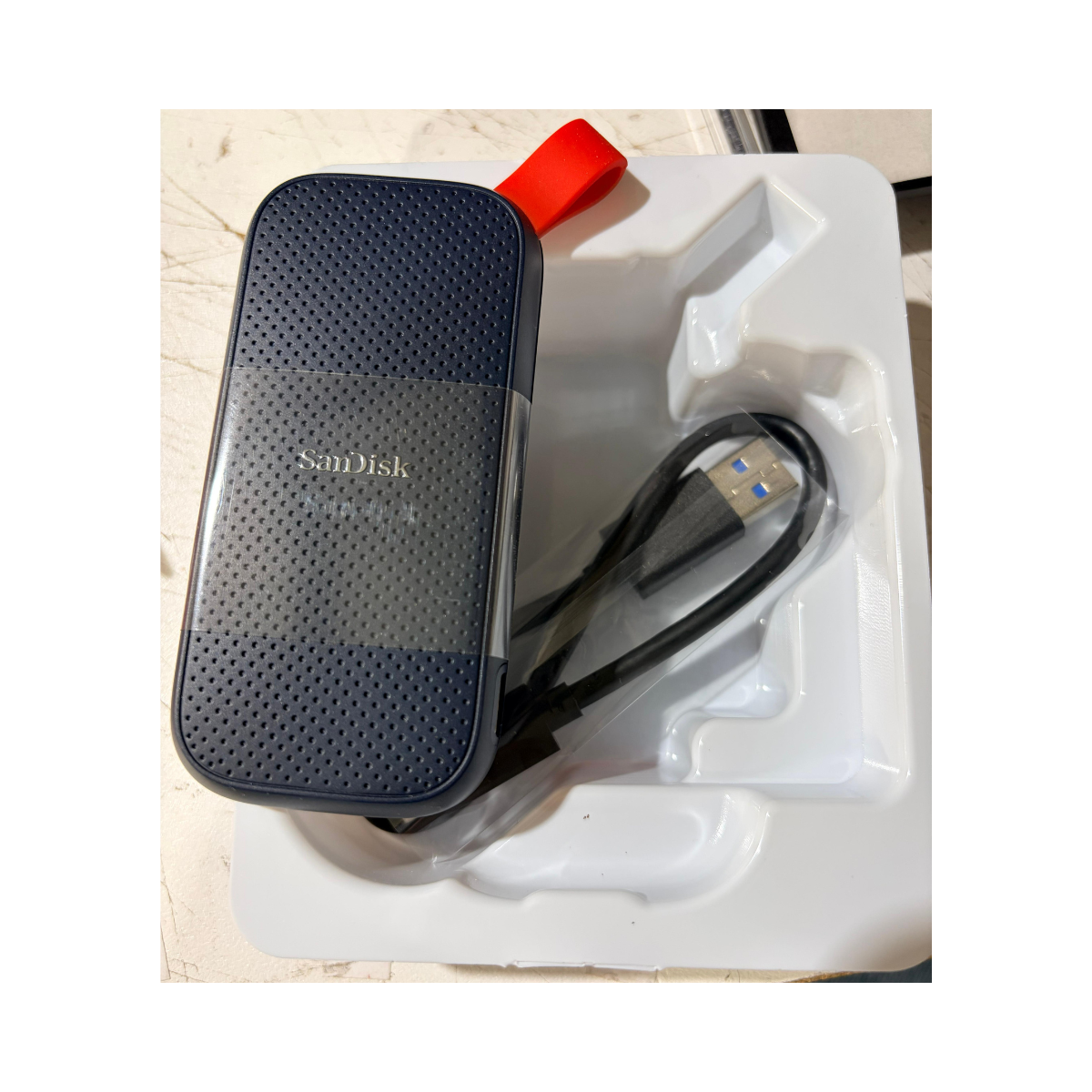 SanDisk Portable SSD, 2TB Black - As New Condition SanDisk