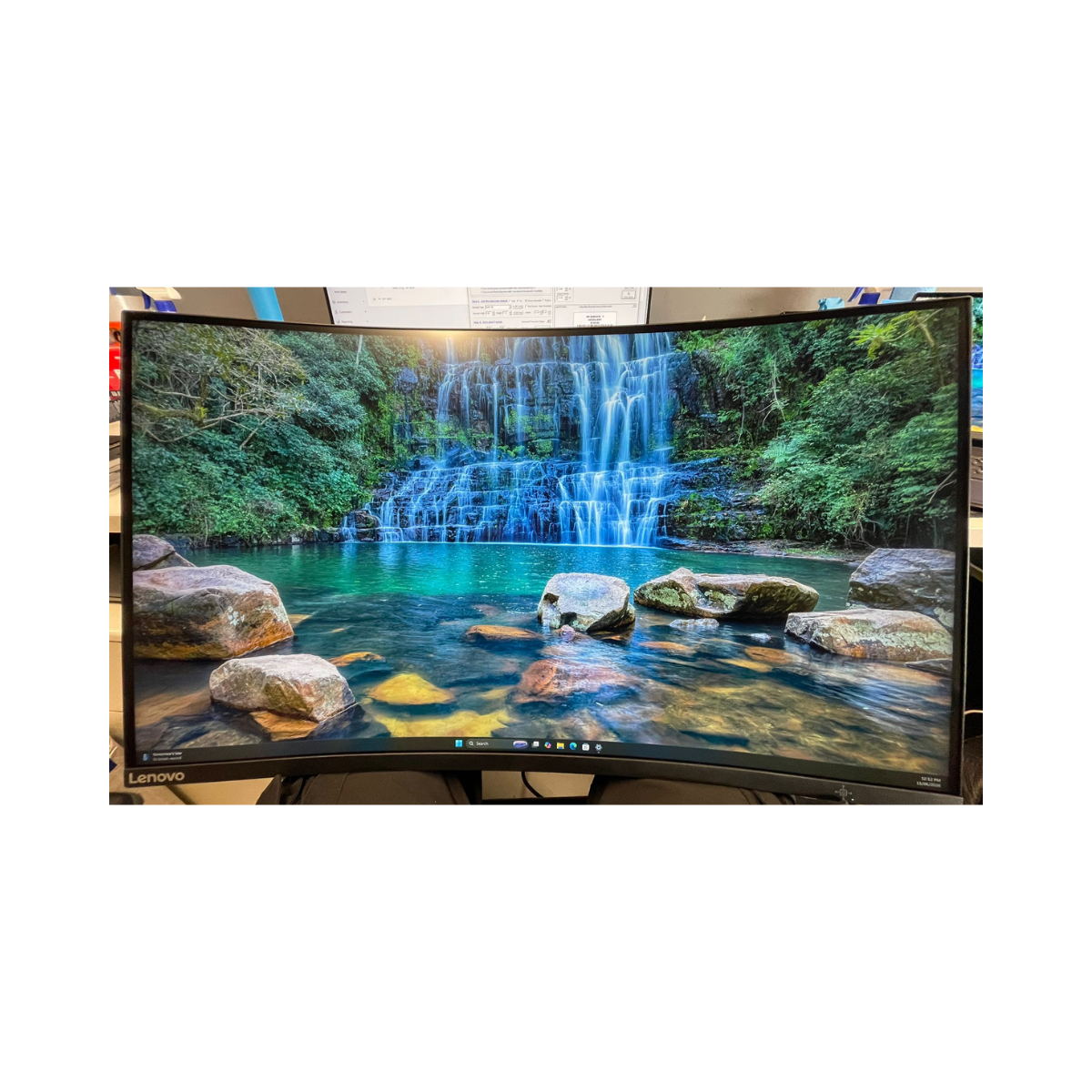Lenovo G32qc-10 31.5" Curved Gaming Monitor QHD 144Hz FreeSync - As New Condition LENOVO