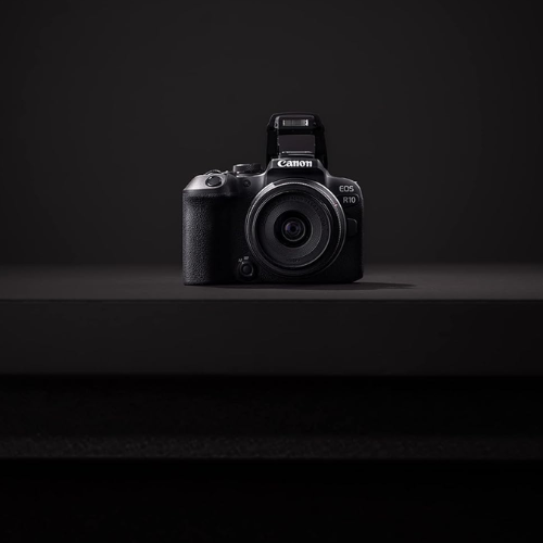 Canon EOS R10 Mirrorless Camera with RFS18-45STM Lens As New Australian Model Canon