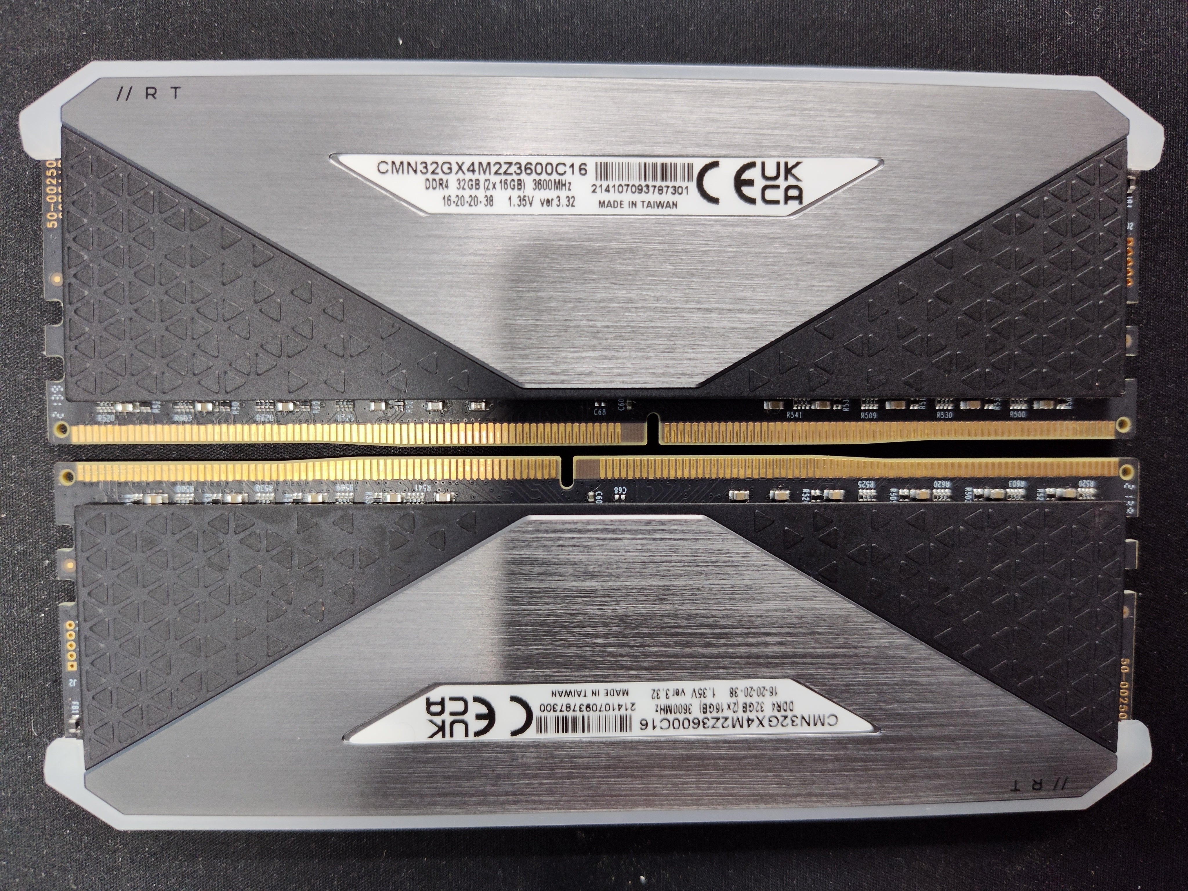 CORSAIR Vengeance RGB RT 32GB (2x16GB) DDR4 3600MHz CL16 Gaming RAM AMD Optimized – Excellent Condition CORSAIR