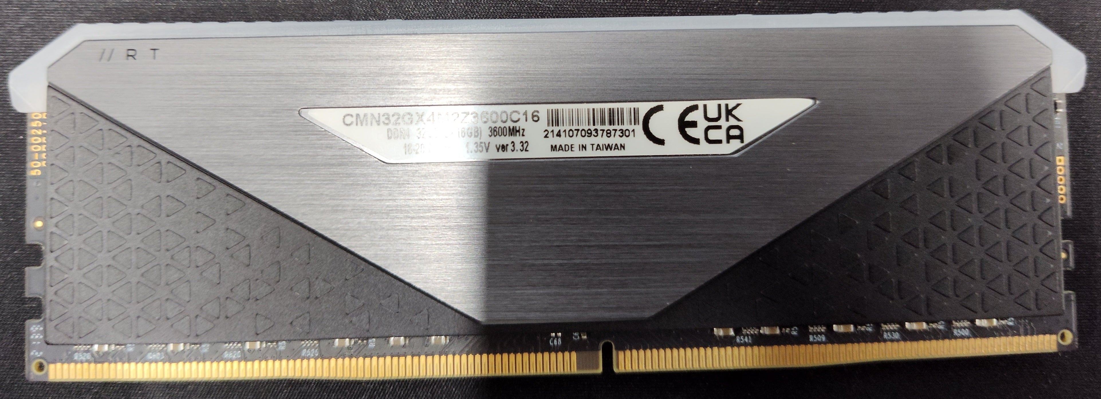 CORSAIR Vengeance RGB RT 32GB (2x16GB) DDR4 3600MHz CL16 Gaming RAM AMD Optimized – Excellent Condition CORSAIR