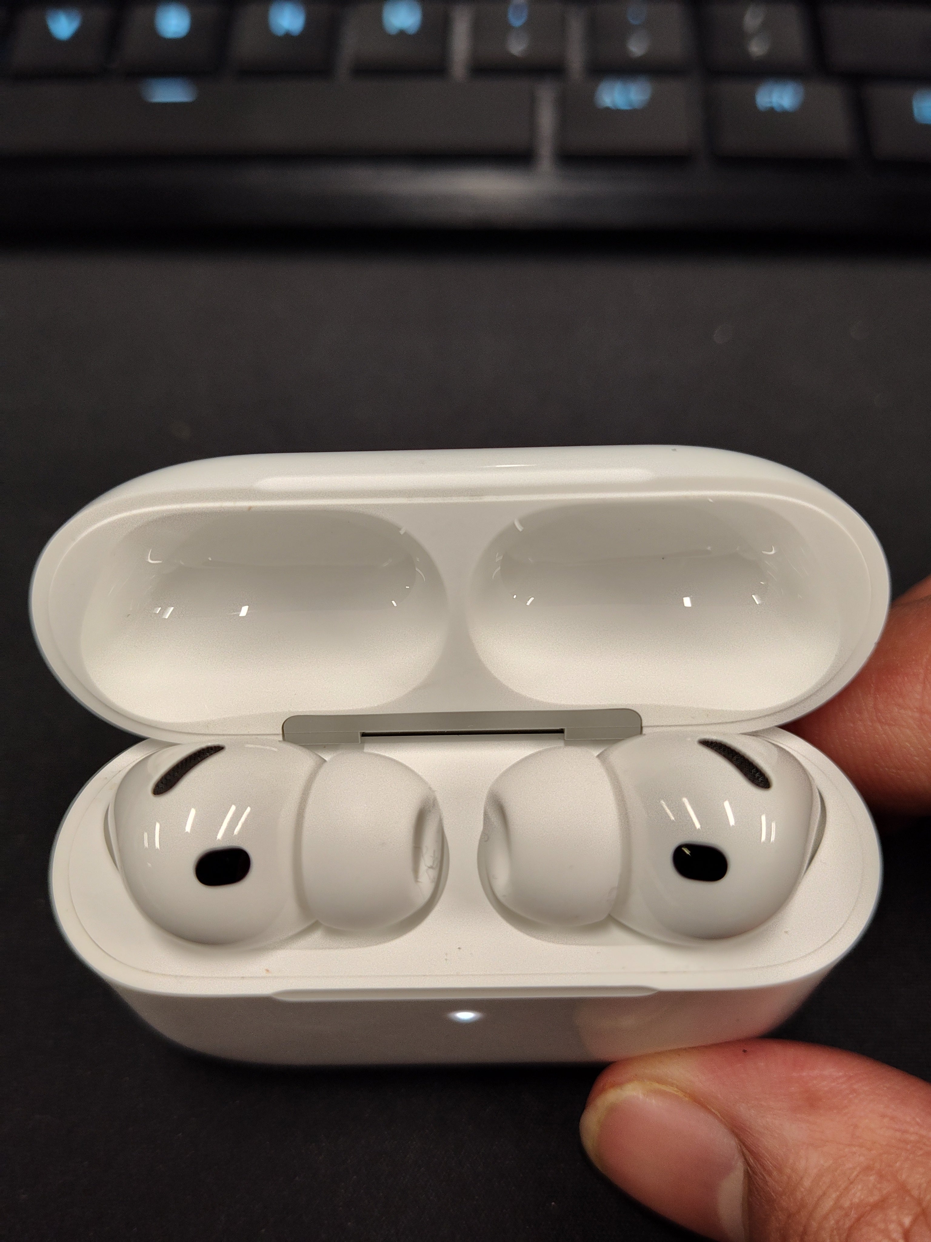 AirPods Pro 3 Wireless Earbuds ANC Spatial Audio USB-C – Excellent Condition Apple