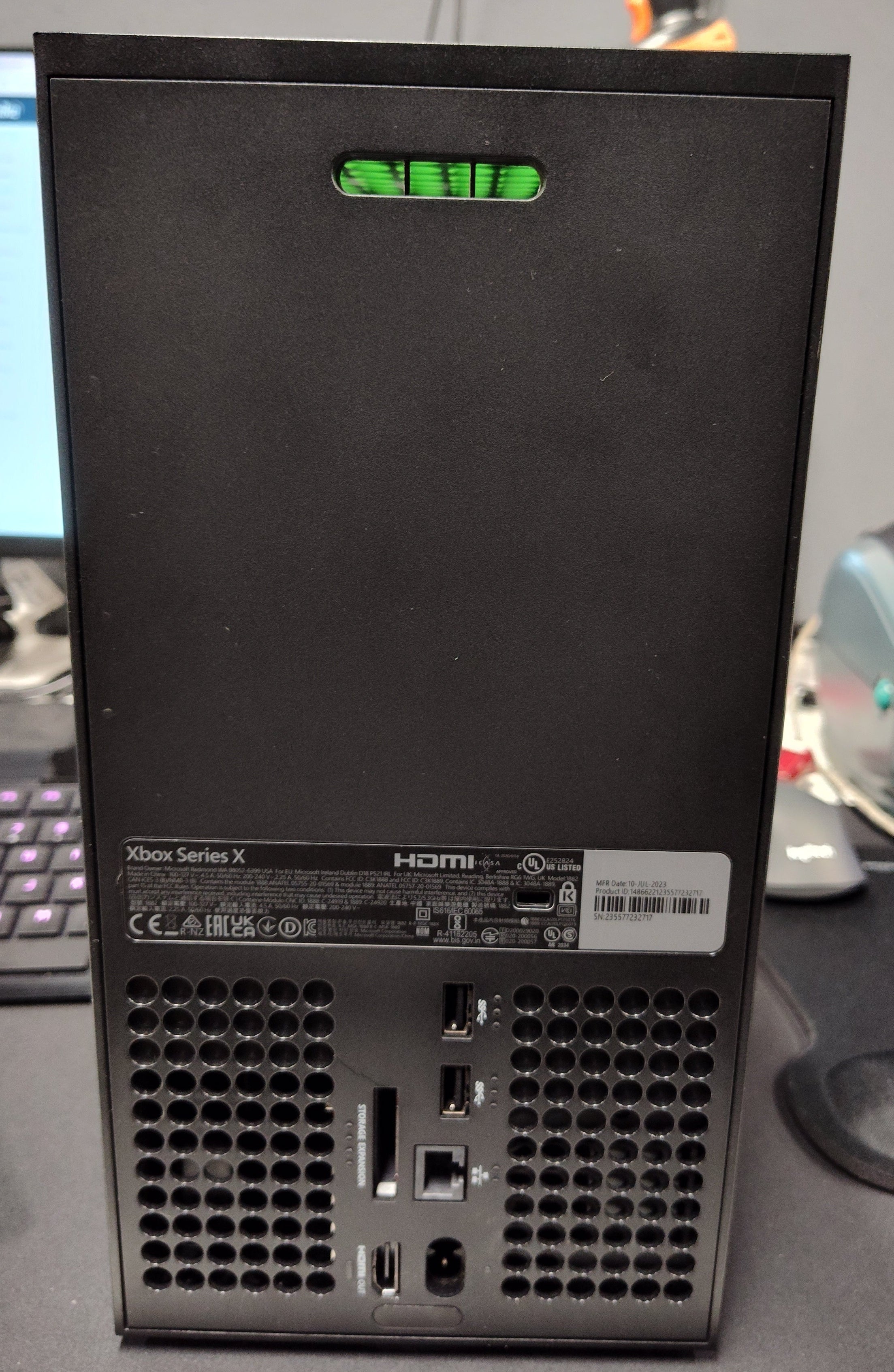 XBOX SERIES X 1TB ( FREE BATTLEFIELD 6 GAME IN THE BOX) - EXCELLENT CONDITION MICROSOFT
