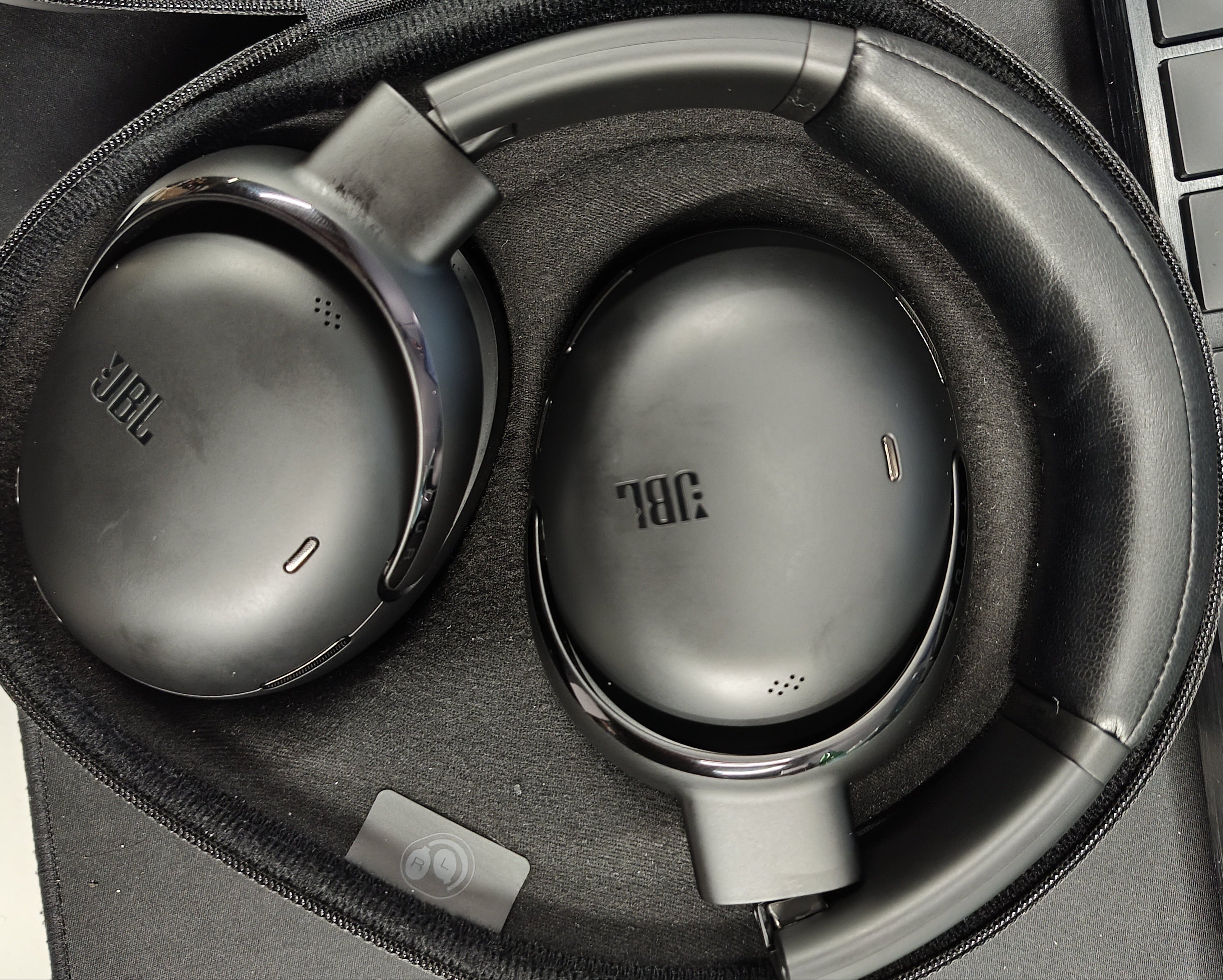 JBL Tour One M3 Smart Tx Wireless Noise Cancelling Headphones Black - Excellent Condition JBL