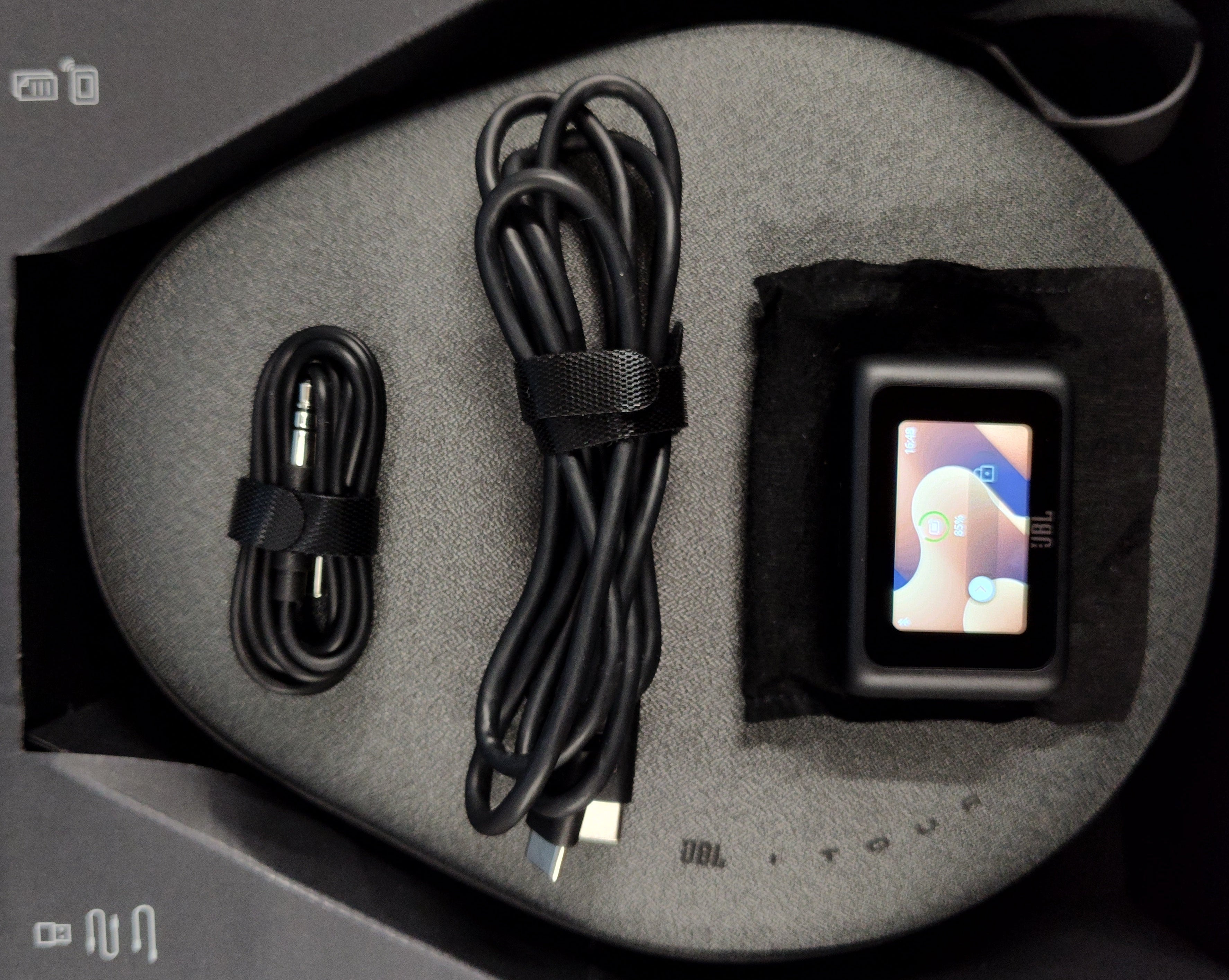 JBL Tour One M3 Smart Tx Wireless Noise Cancelling Headphones Black - Excellent Condition JBL