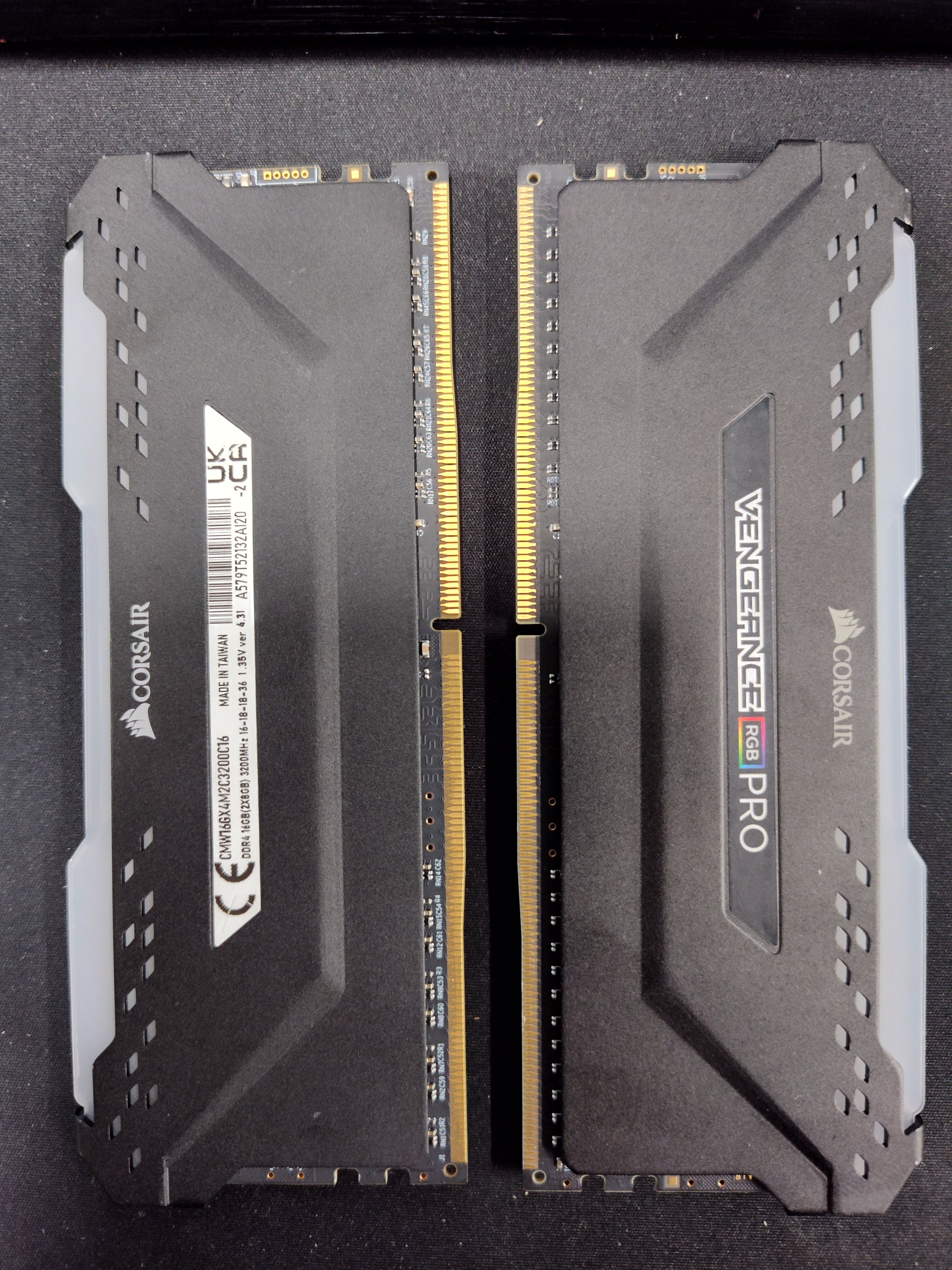 Corsair Vengeance RGB PRO 16GB (2x8GB) DDR4 3200MHz C16 RGB RAM Black CMW16GX4M2C3200C16 – Excellent Used CORSAIR