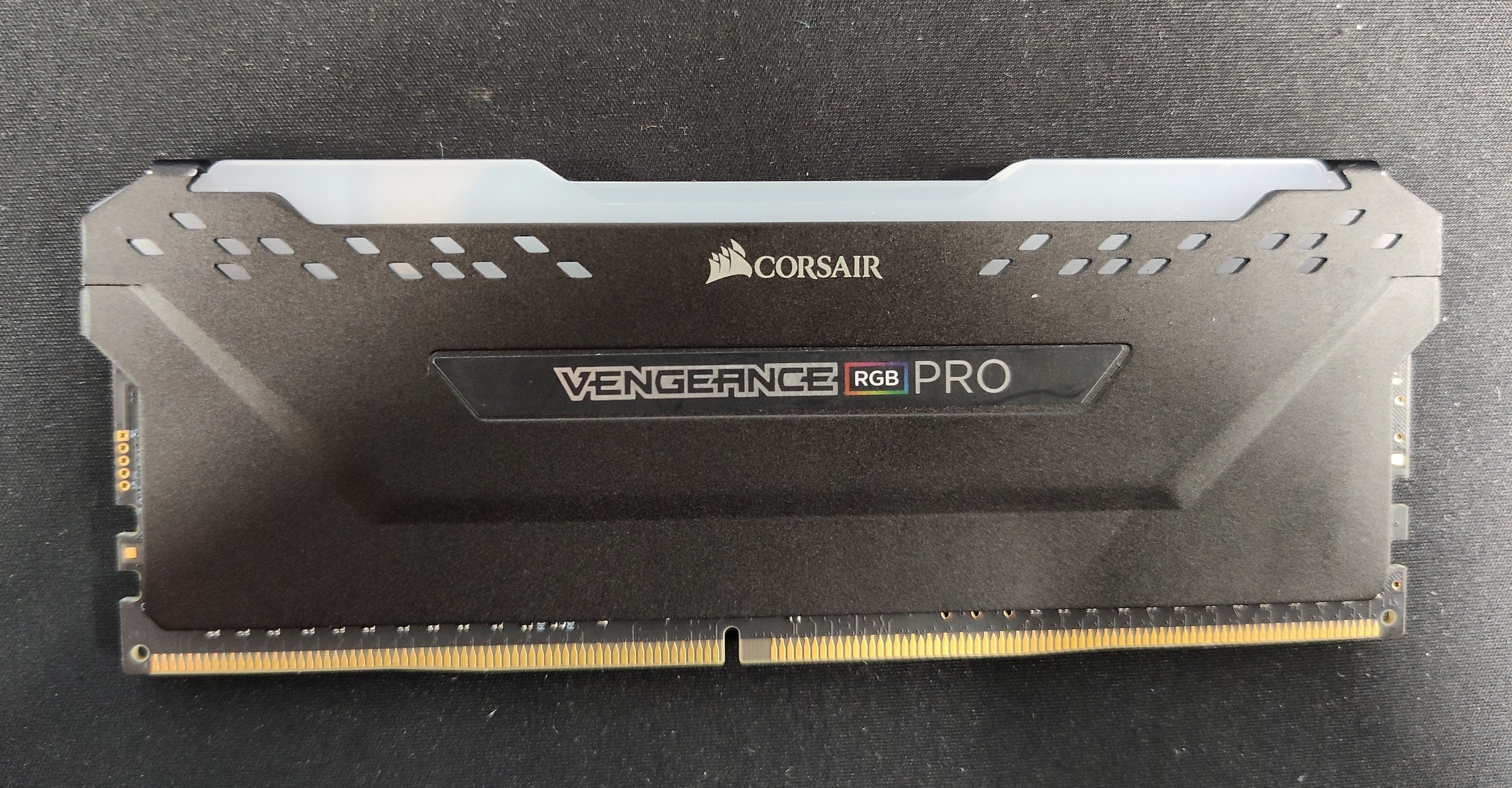 Corsair Vengeance RGB PRO 16GB (2x8GB) DDR4 3200MHz C16 RGB RAM Black CMW16GX4M2C3200C16 – Excellent Used CORSAIR