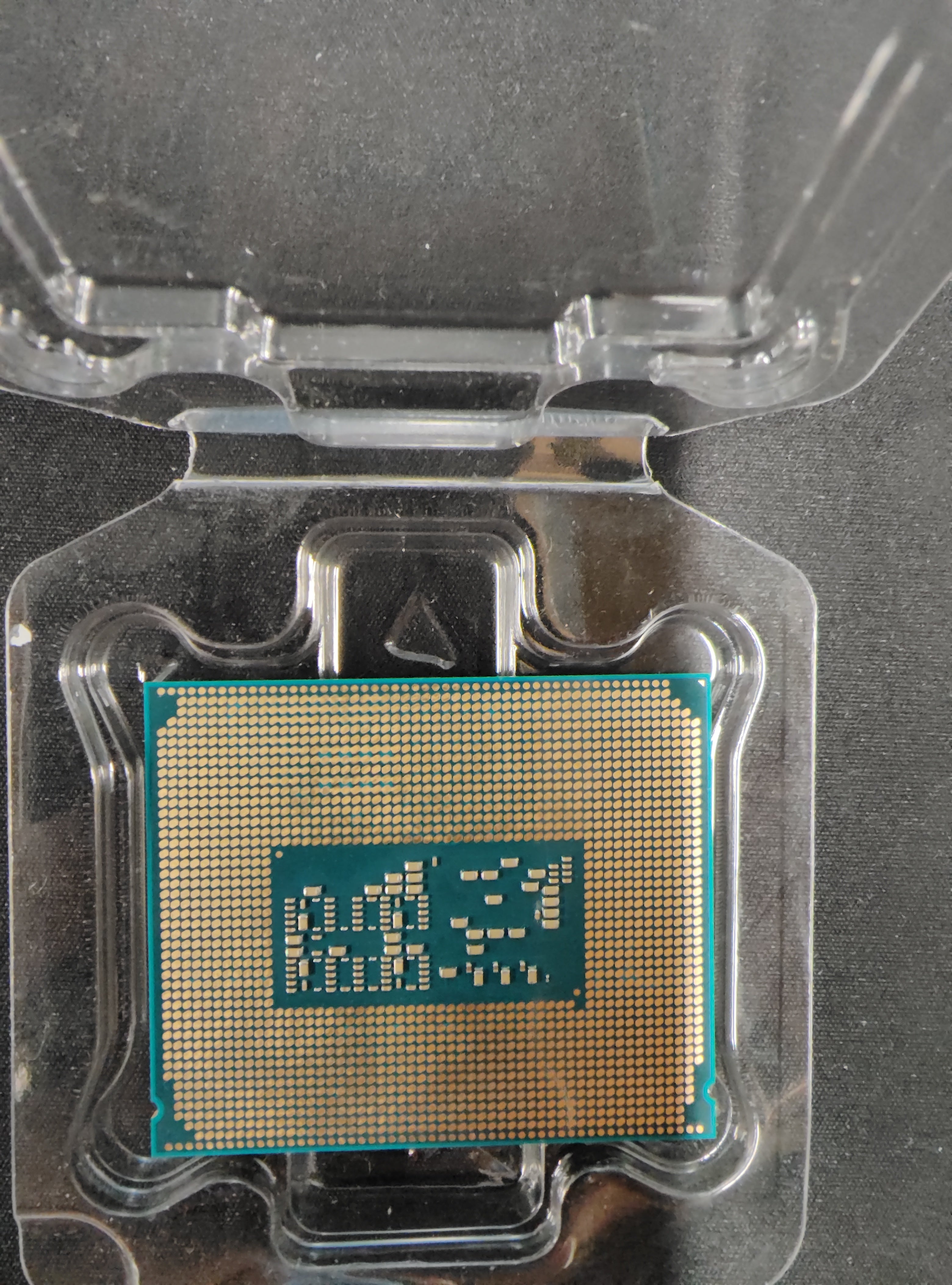 Intel Core Ultra 7 265K 20-Core 5.5GHz LGA1851 Processor BX80768265K – Untested INTEL