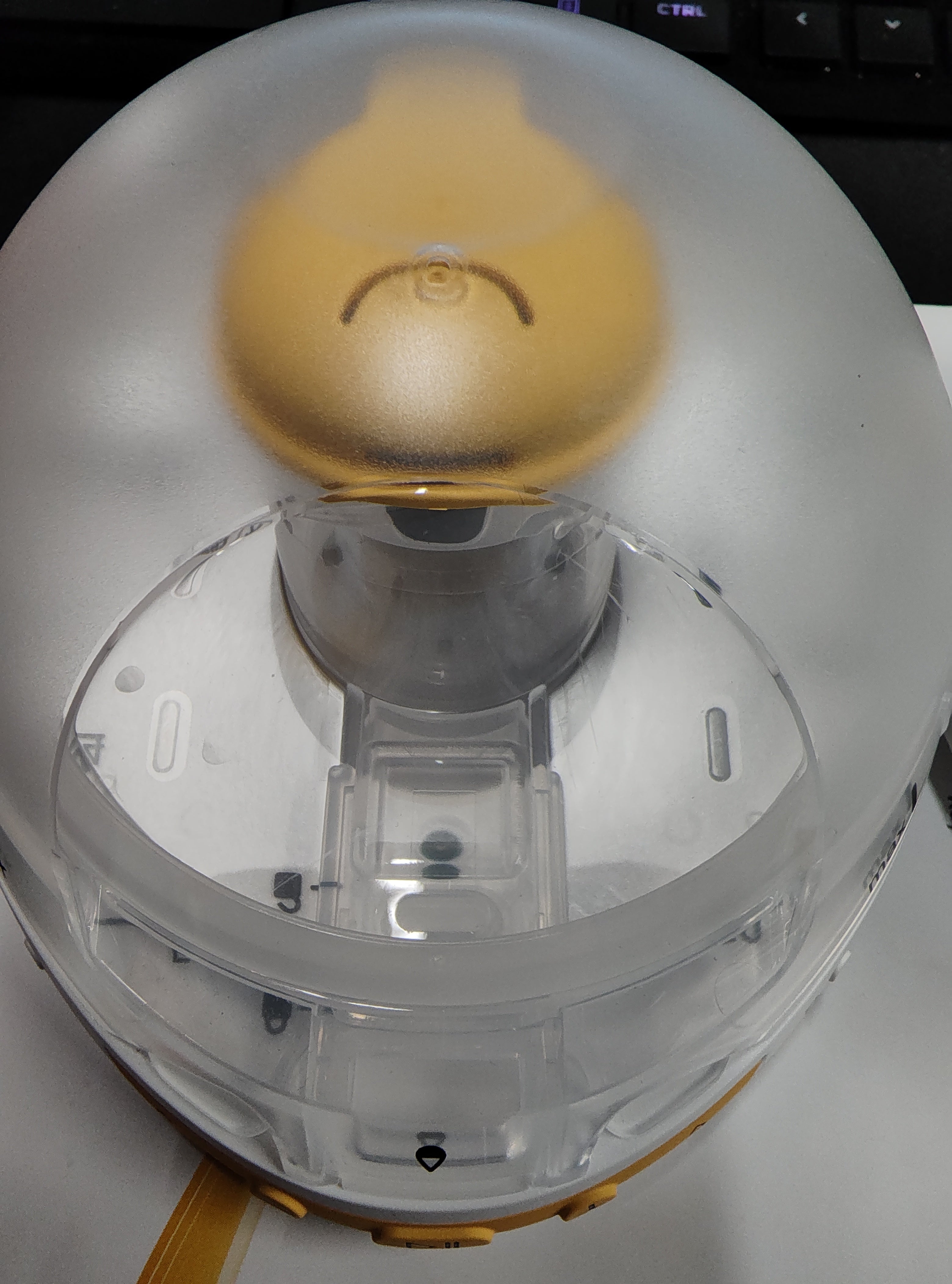 Medela Magic InBra Hands-Free Double Breast Pump Wearable Smart App – Excellent Condition MEDELA
