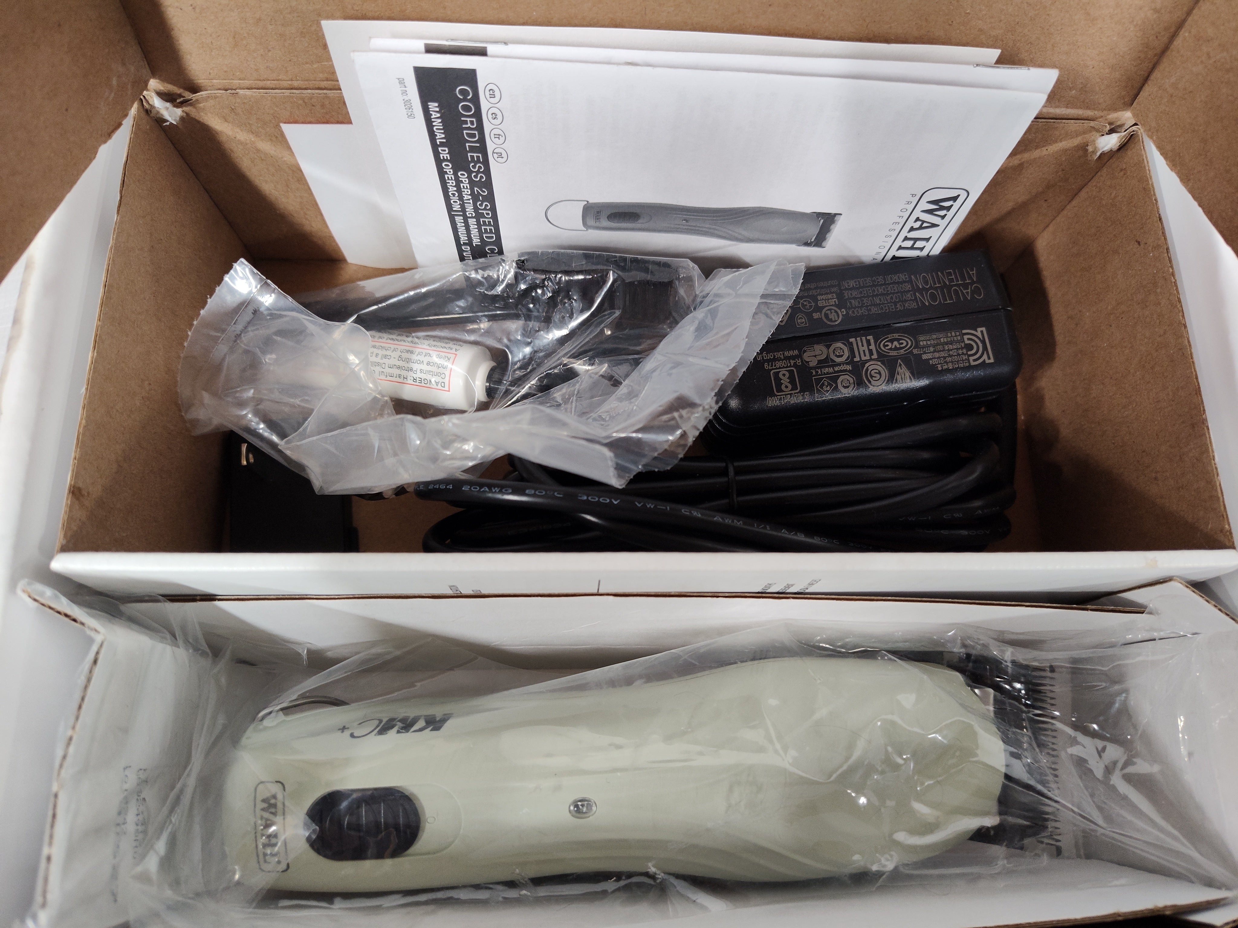 Wahl Professional KMC+ Animal Clipper 2-Speed Brushless Motor Sage - Excellent Condition WAHL
