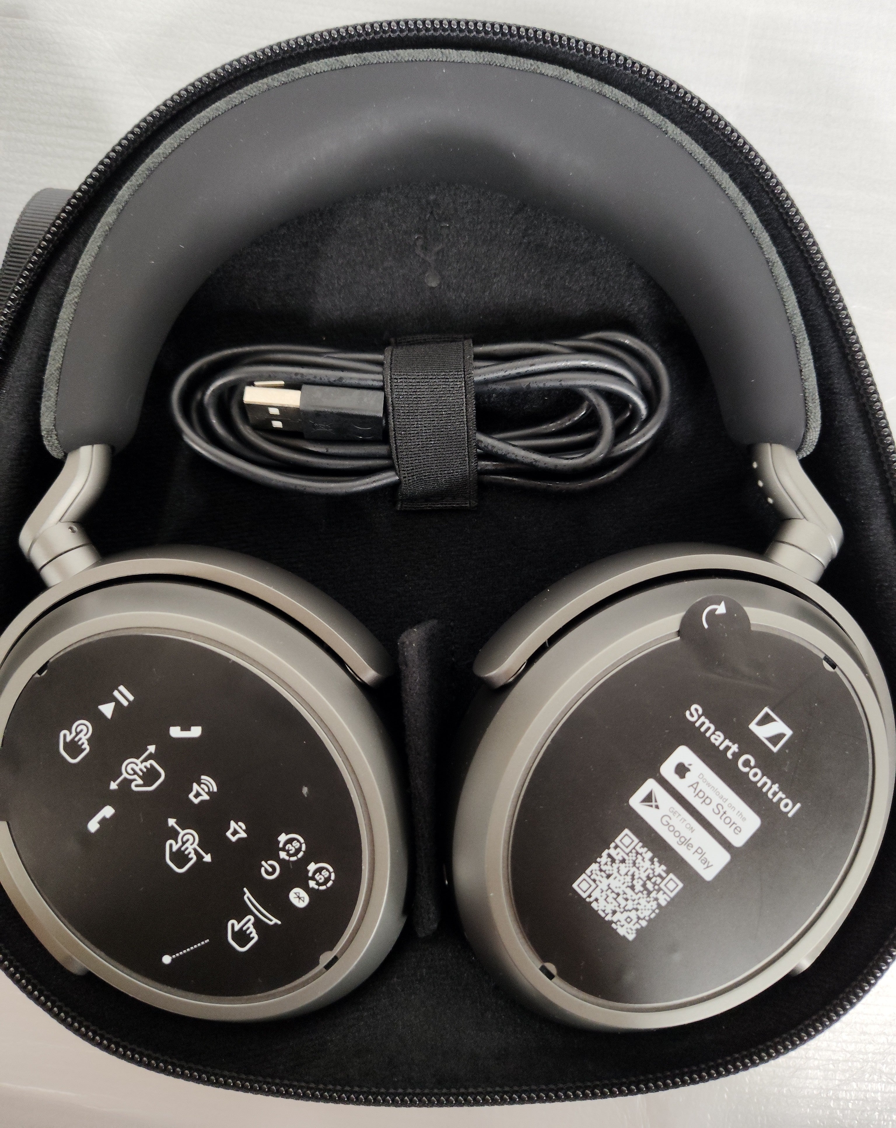 Sennheiser Momentum 4 Wireless Headphones Graphite ANC Bluetooth 60H Battery – As New SENNHEISER