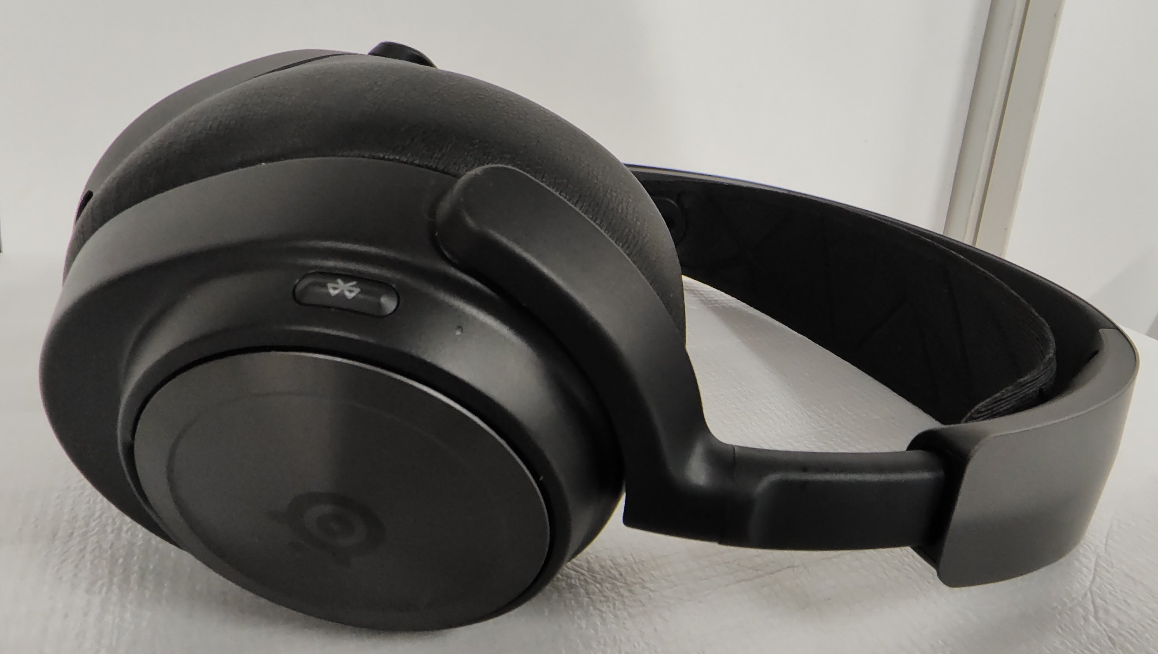 SteelSeries Arctis Nova Pro Wireless X Gaming Headset Xbox PS5 PC Switch - As New STEELSERIES