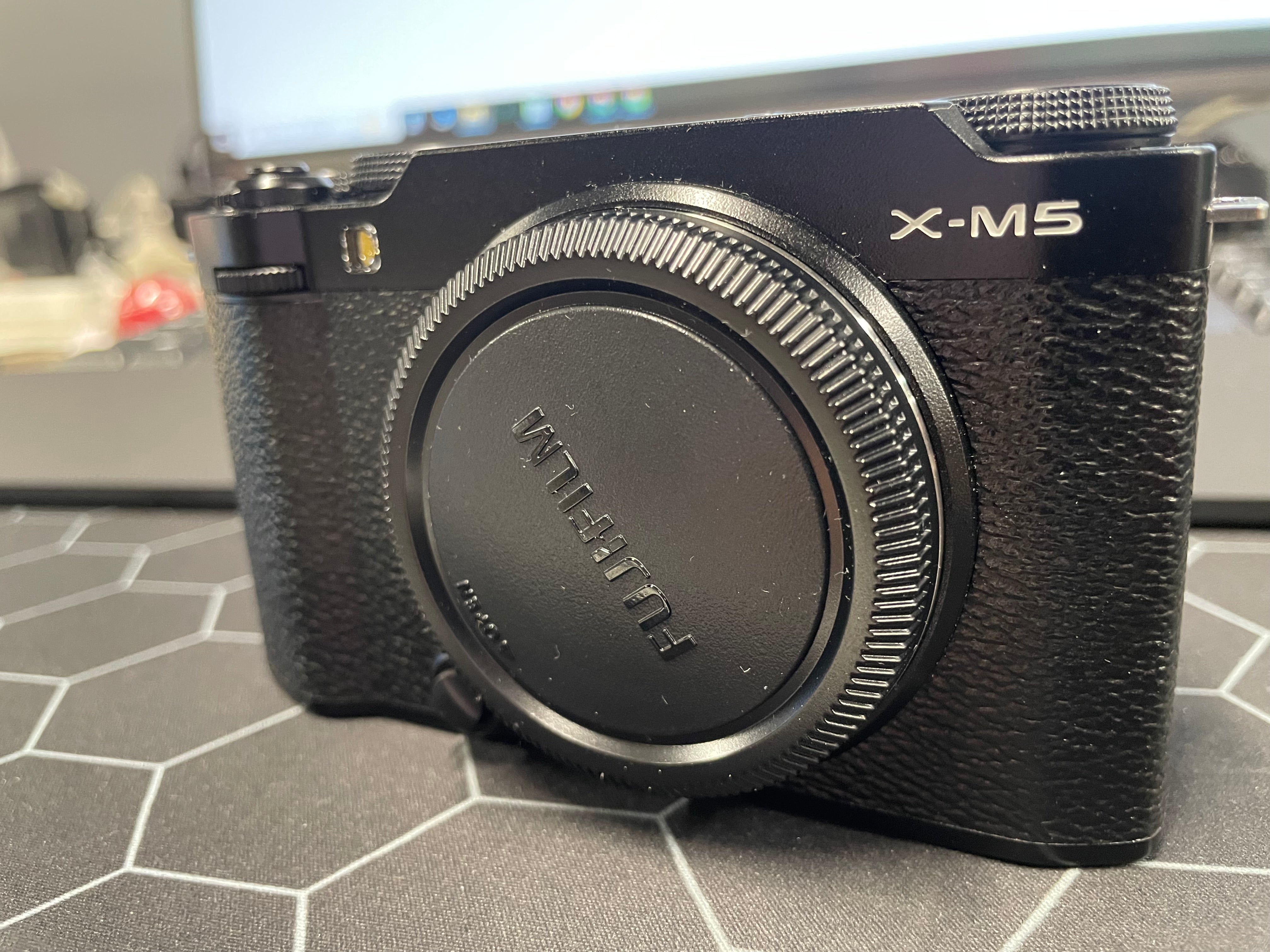 Fujifilm X-M5 Mirrorless Digital Camera Body Black – As New Condition fujifilm