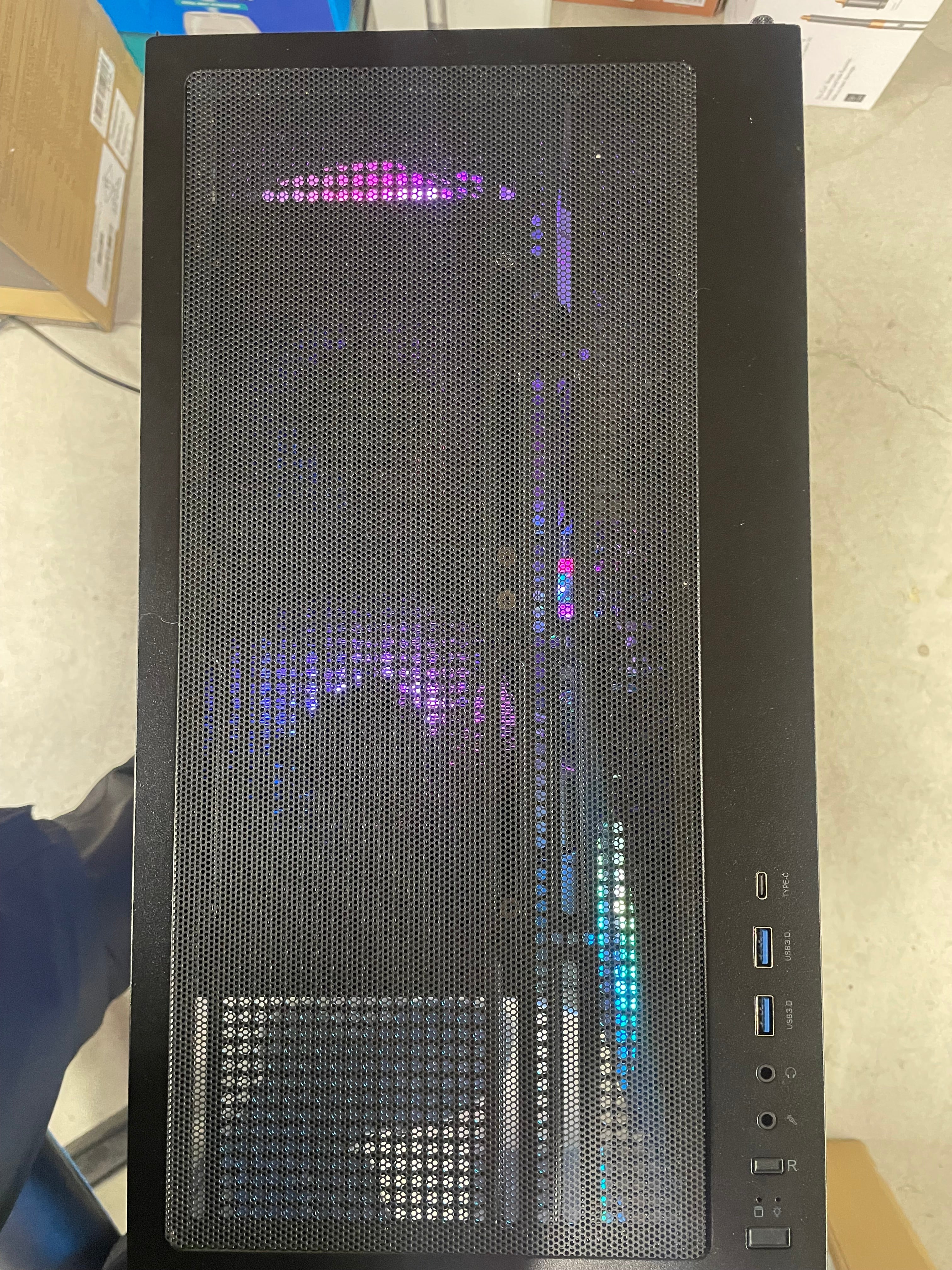Thermaltake Horizon Gaming PC i5-14400F RTX 4060 32GB RGB RAM 1TB SSD WiFi – As New THERMALTAKE