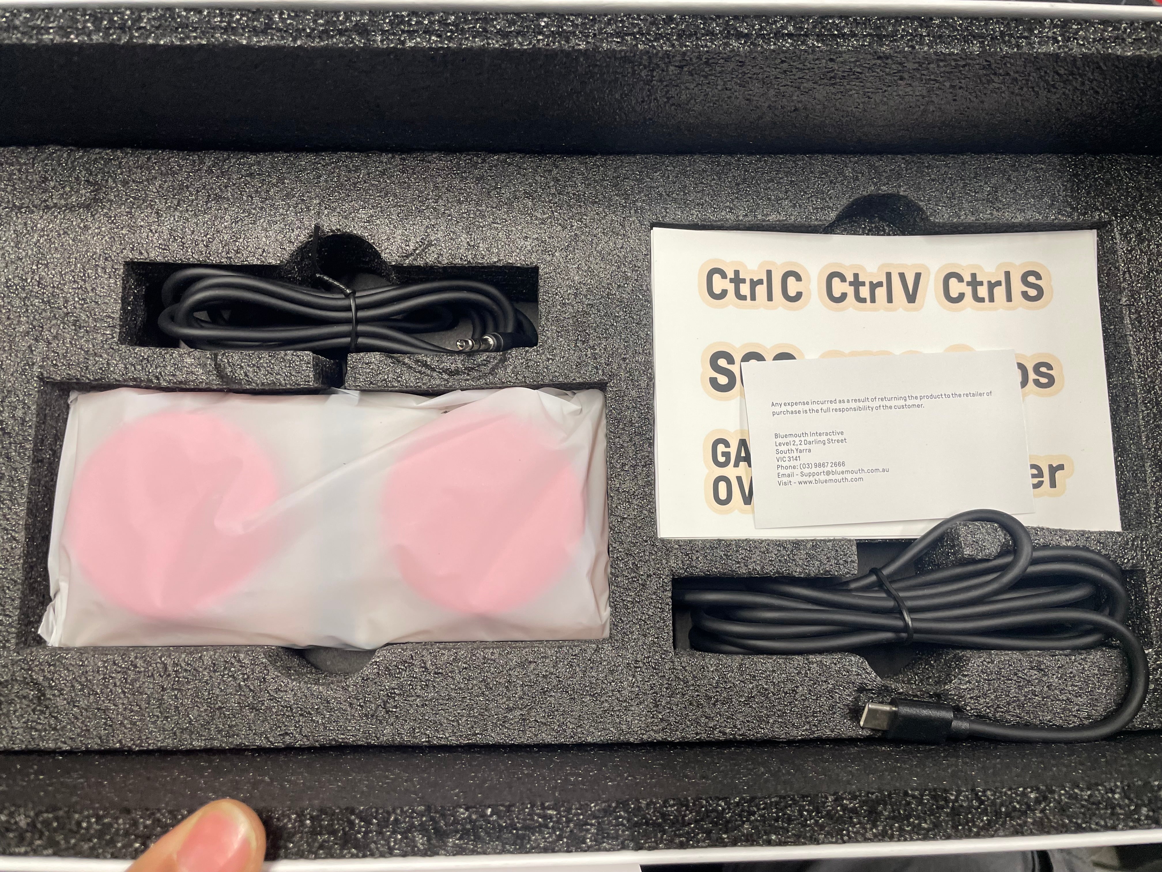 8BitDo Retro Mechanical Keyboard Bluetooth 2.4G USB-C Hot Swappable – Excellent Condition 8BITDO
