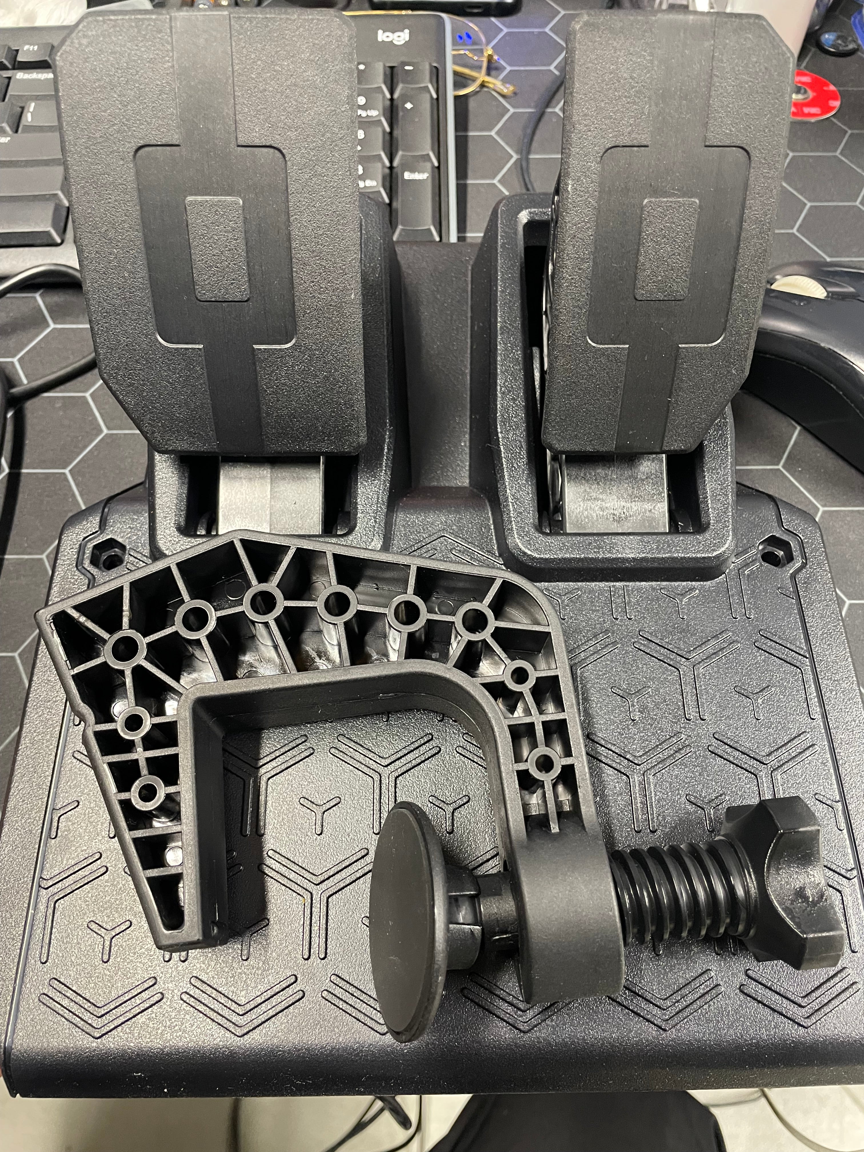Thrustmaster T98 Ferrari Racing Wheel & Pedal Set for PS5 PS4 PC – As New Thrustmaster