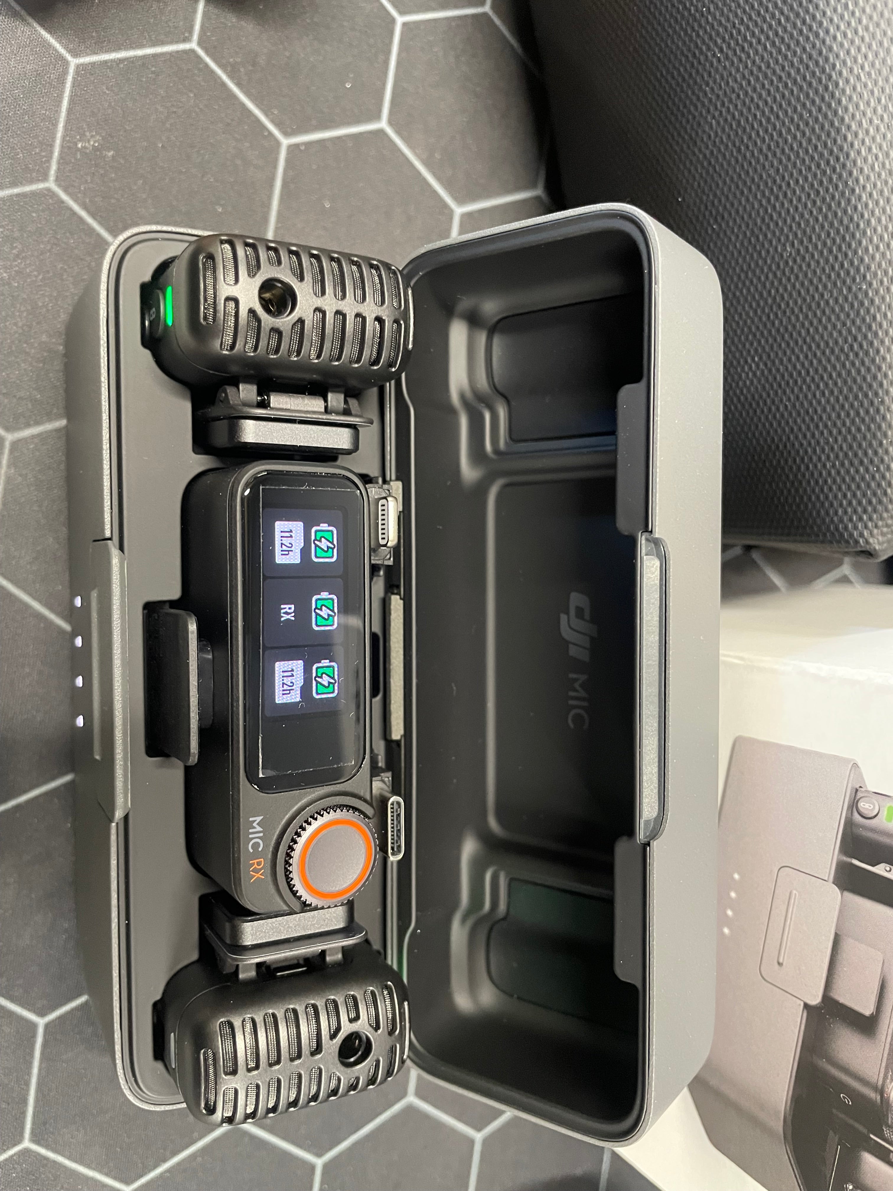 DJI Mic 2 Wireless Microphone System (2 TX + 1 RX + Charging Case) – As New DJI