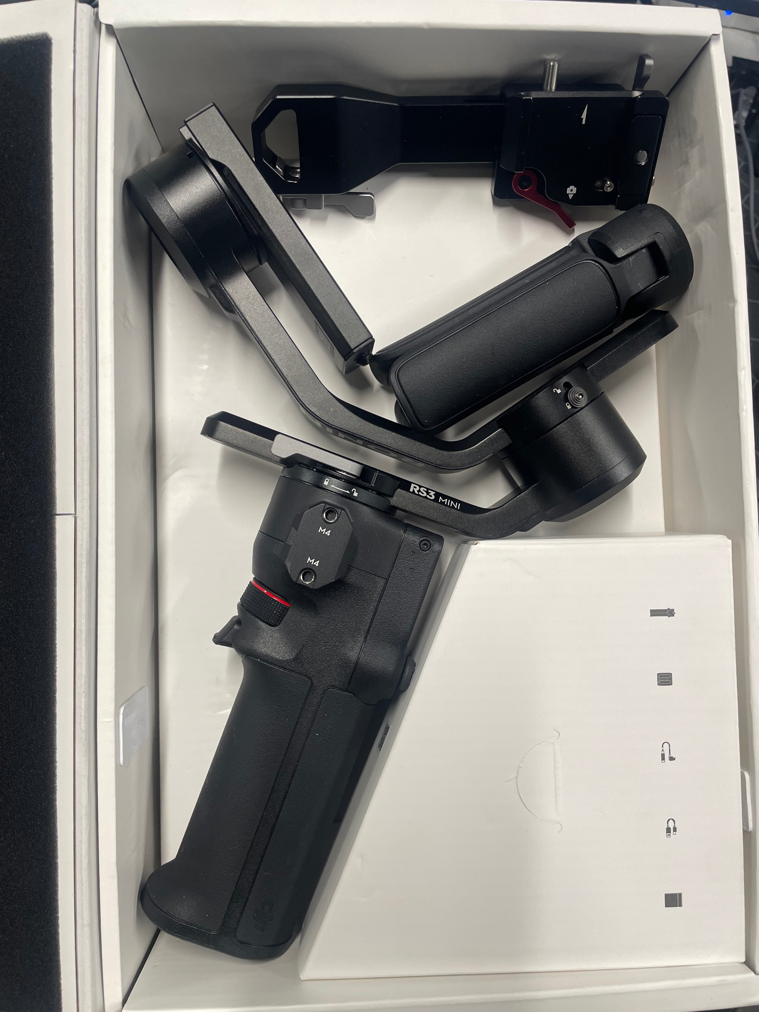 DJI RS 3 Mini 3-Axis Mirrorless Camera Gimbal Stabilizer – As New DJI