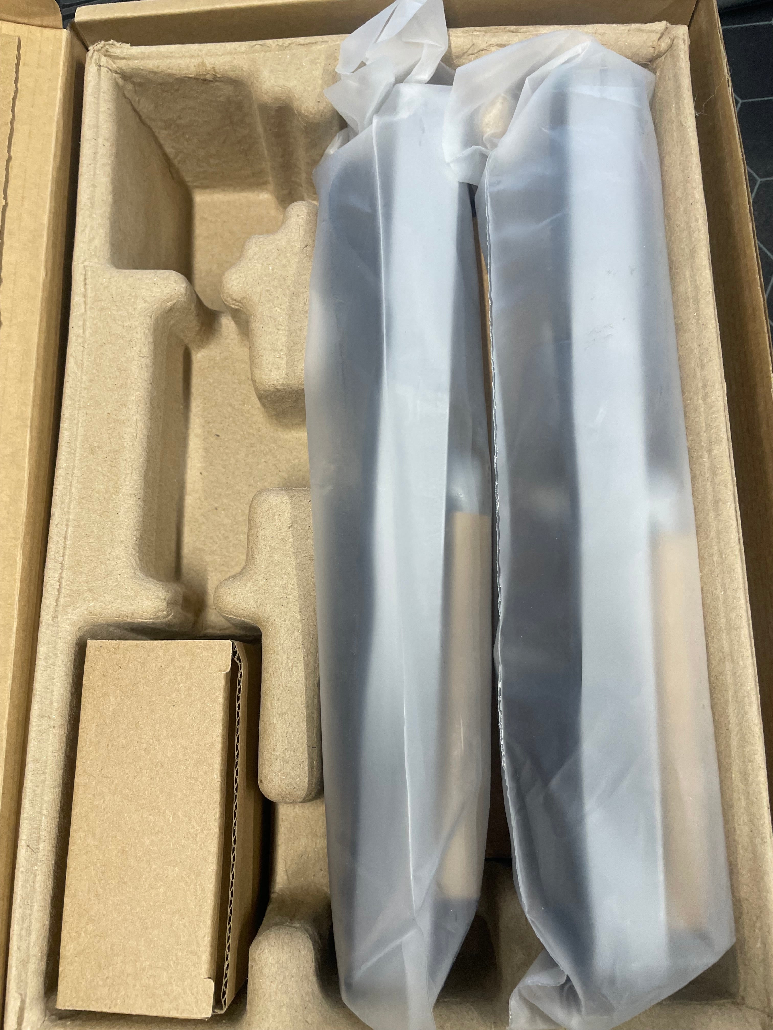 Yale Unity Security Screen Door Lock Silver YUR/SSDL/1/SIL – As New Yale
